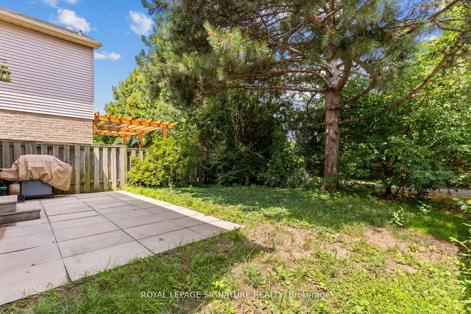 6441 Colebrook Crescent