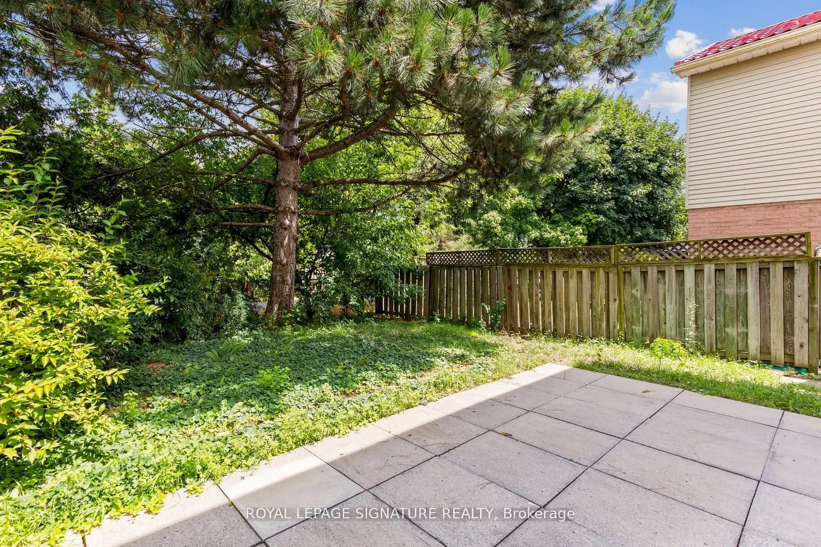 6441 Colebrook Crescent