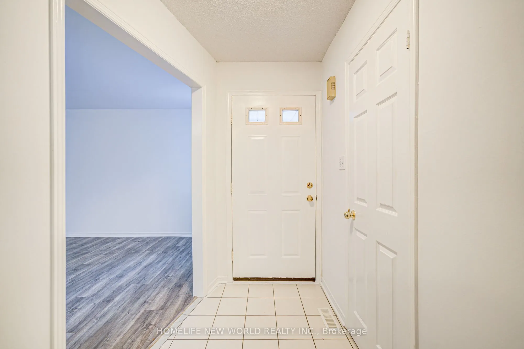 3296 Pilcom Crescent
