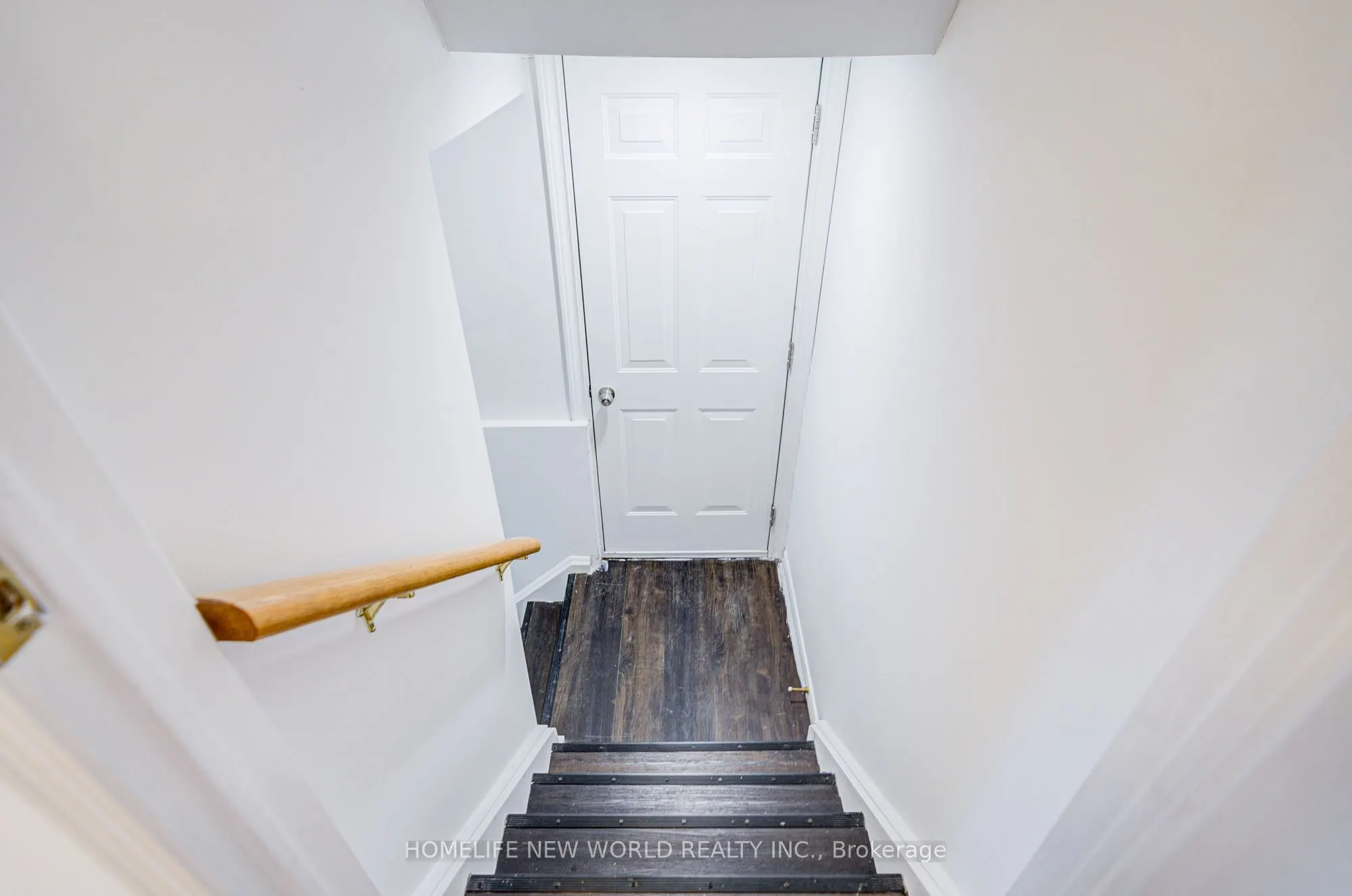3296 Pilcom Crescent