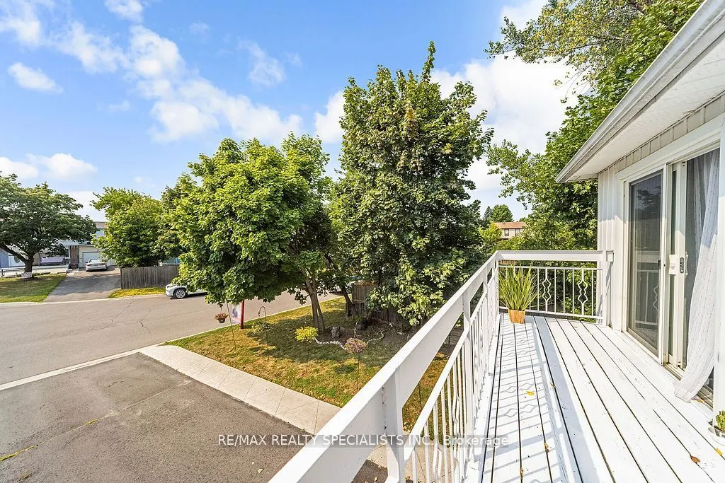 6 Griselda Court