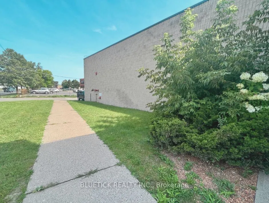83 Bakersfield Street, #1