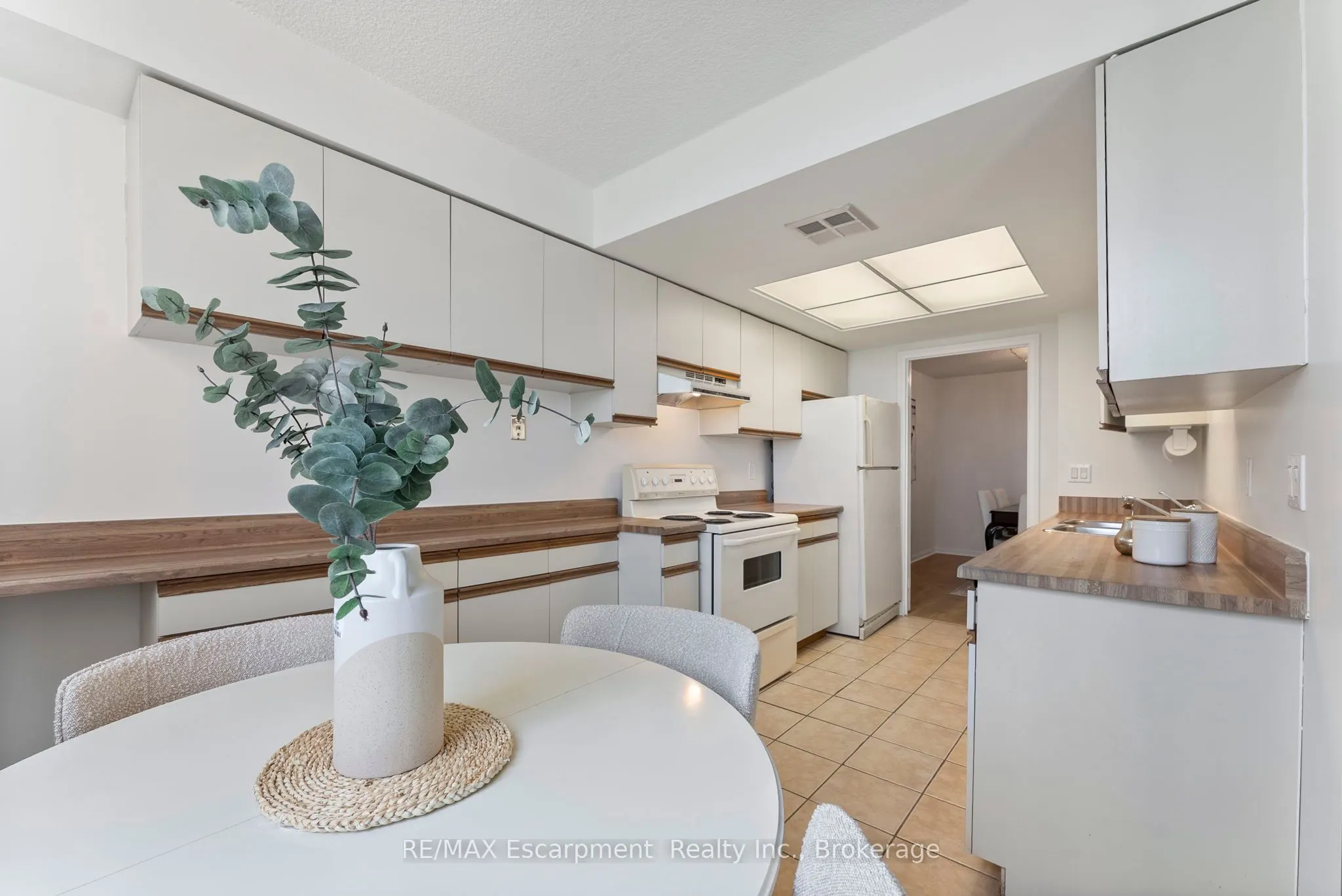 1230 Marlborough Court, #602