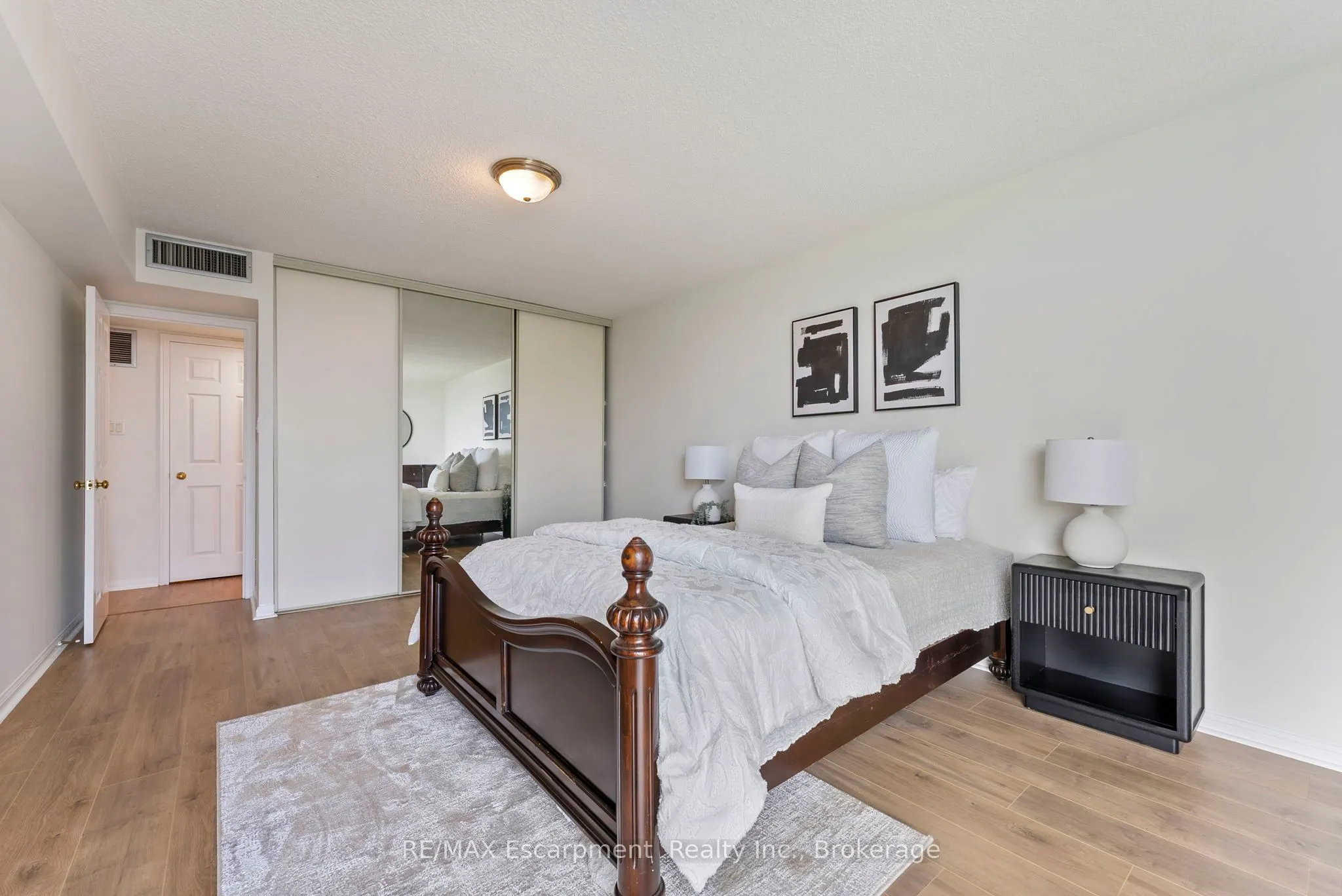 1230 Marlborough Court, #602