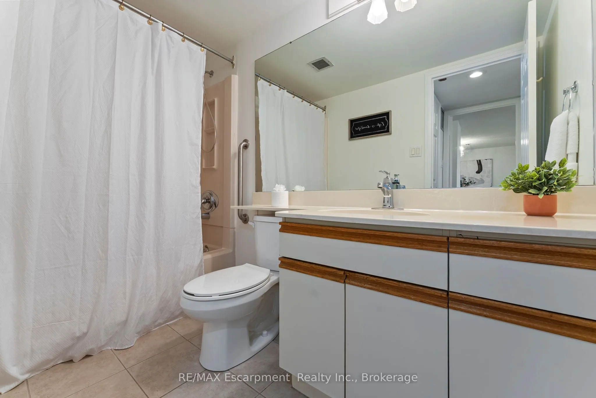 1230 Marlborough Court, #602