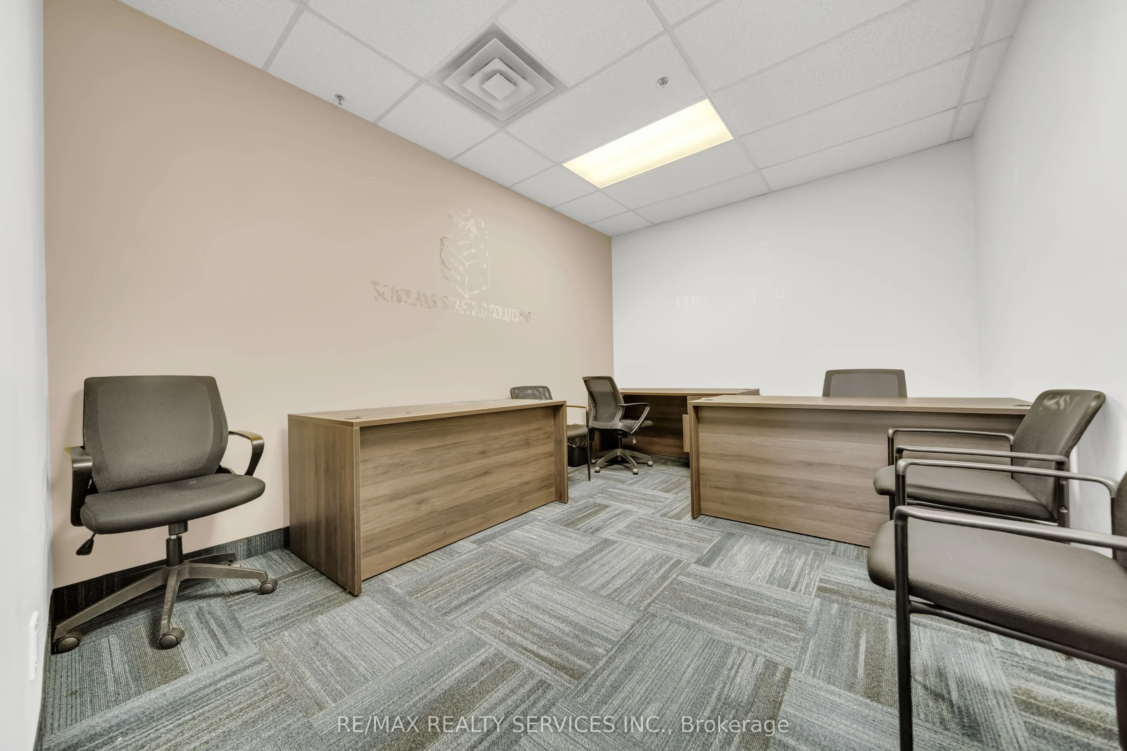 6660 Kennedy Road, #204