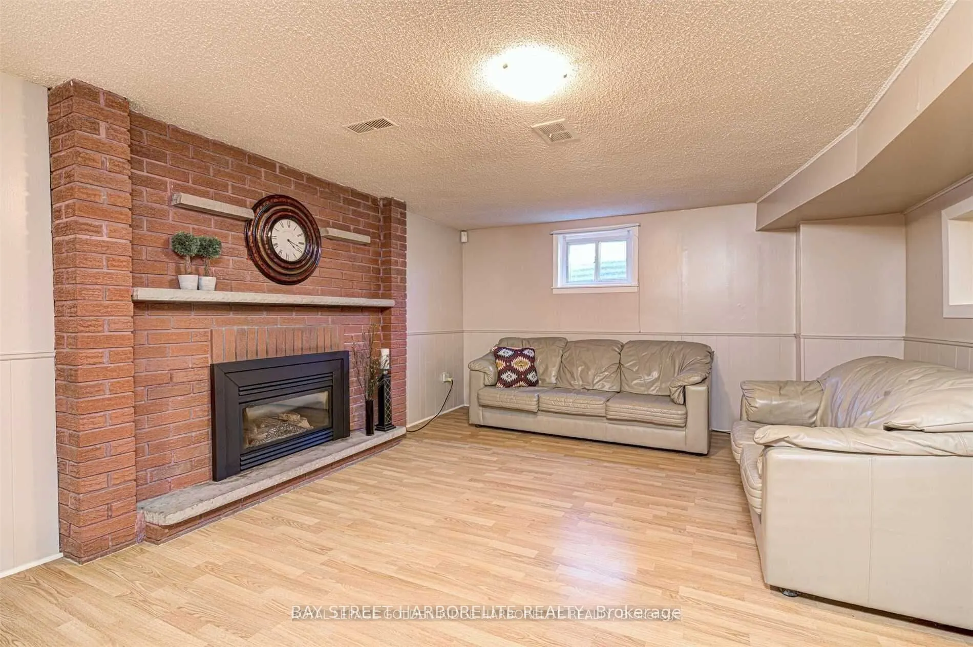 529 Weynway Court