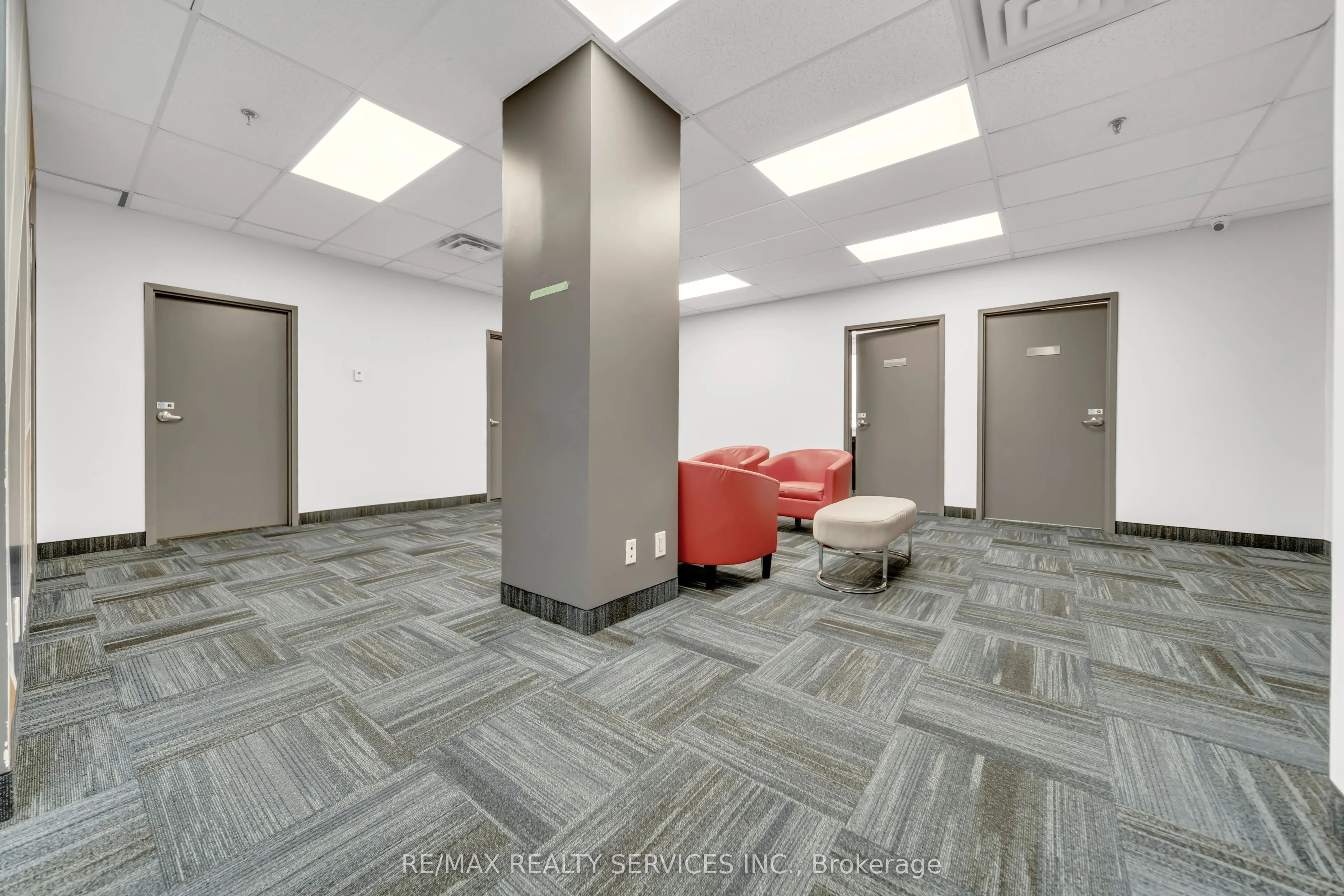 6660 Kennedy Road, #215