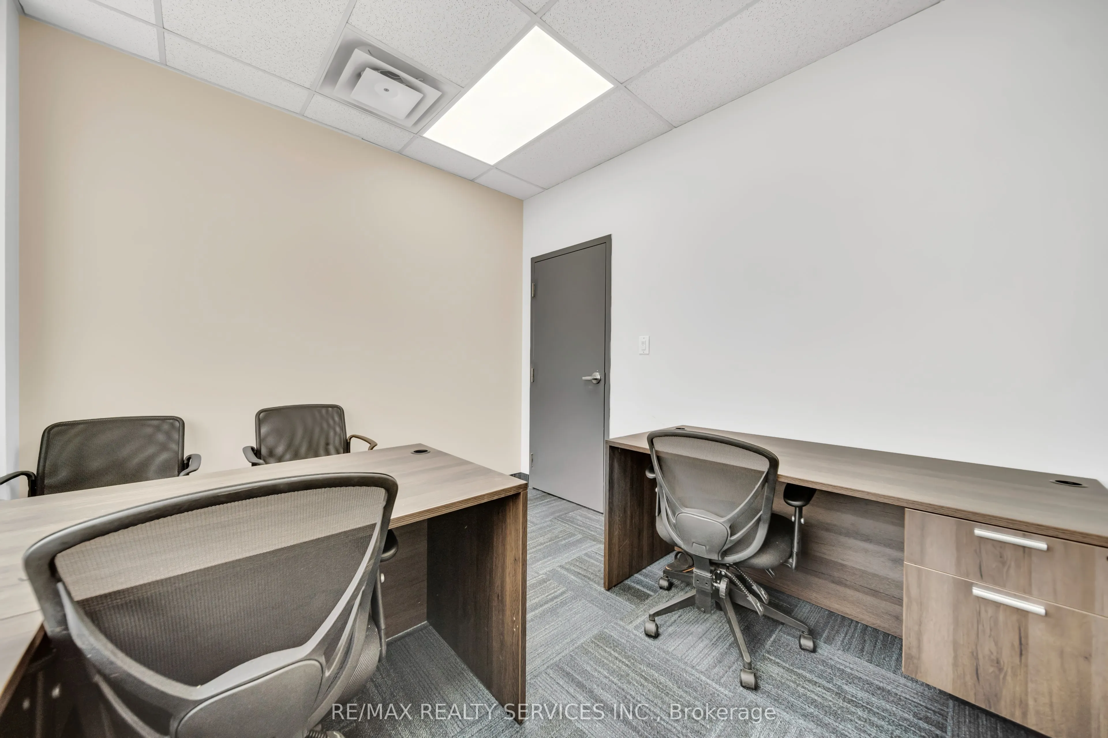 6660 Kennedy Road, #215