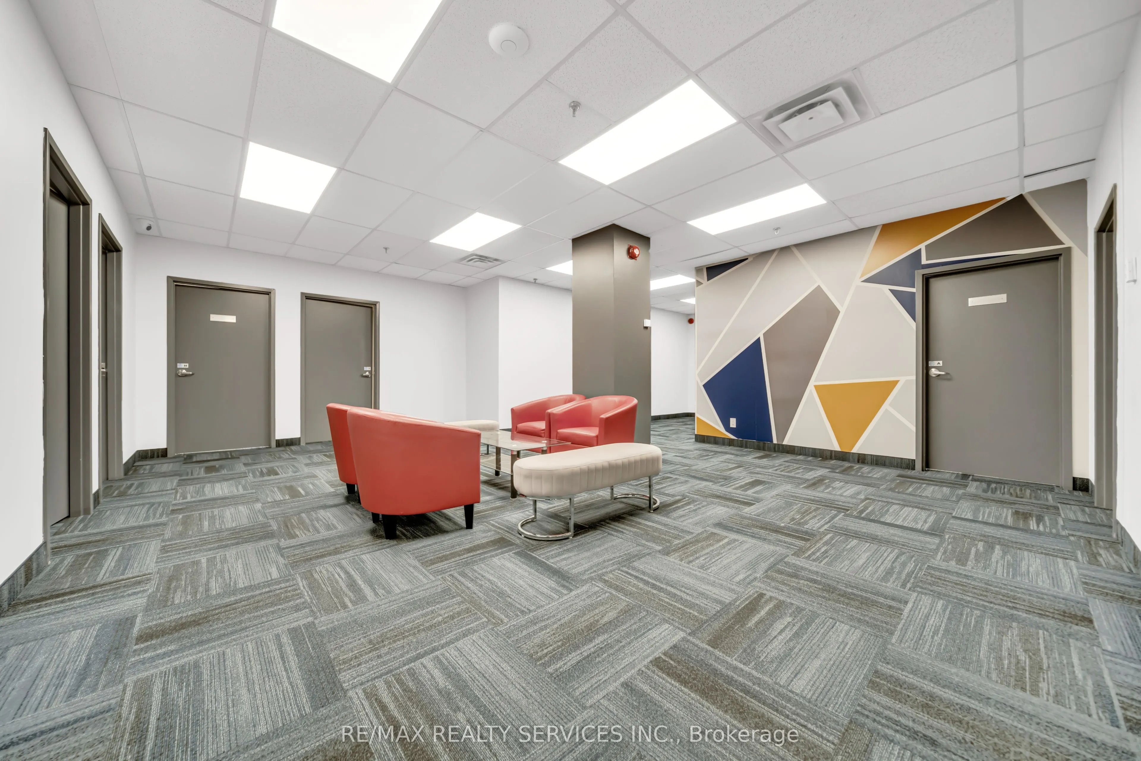 6660 Kennedy Road, #215