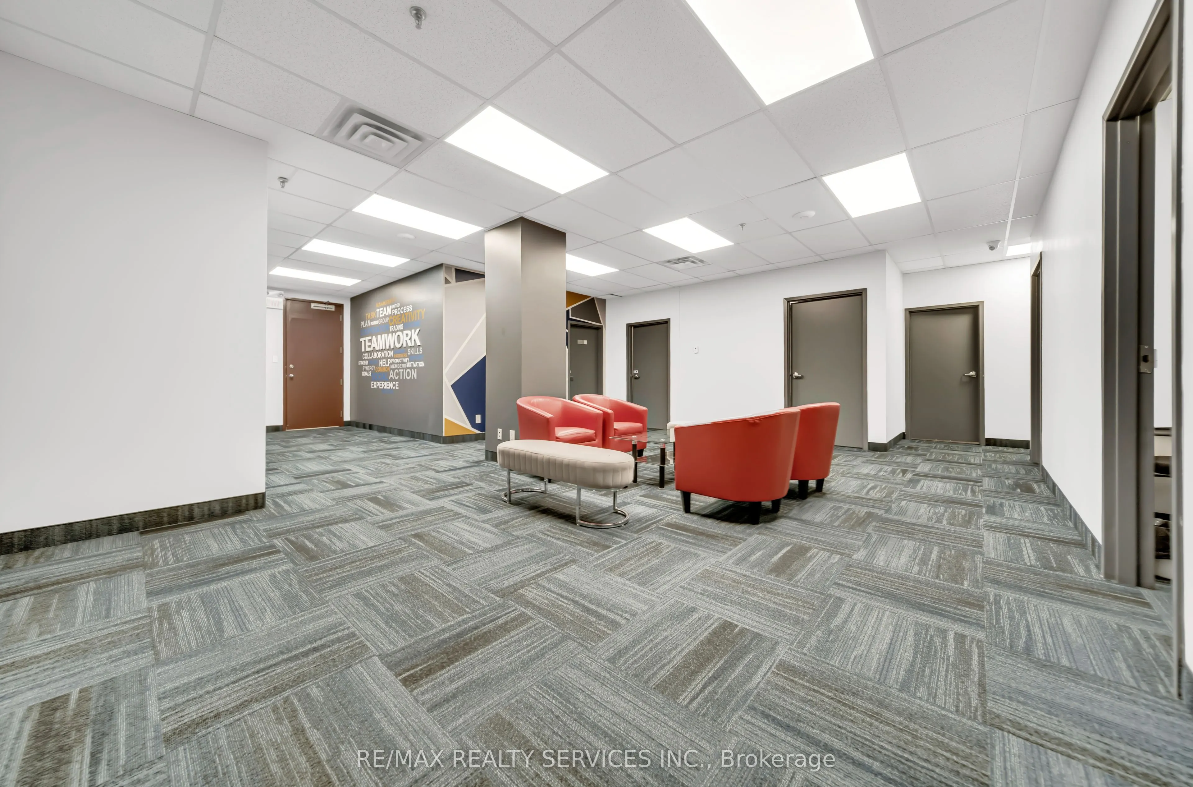 6660 Kennedy Road, #215