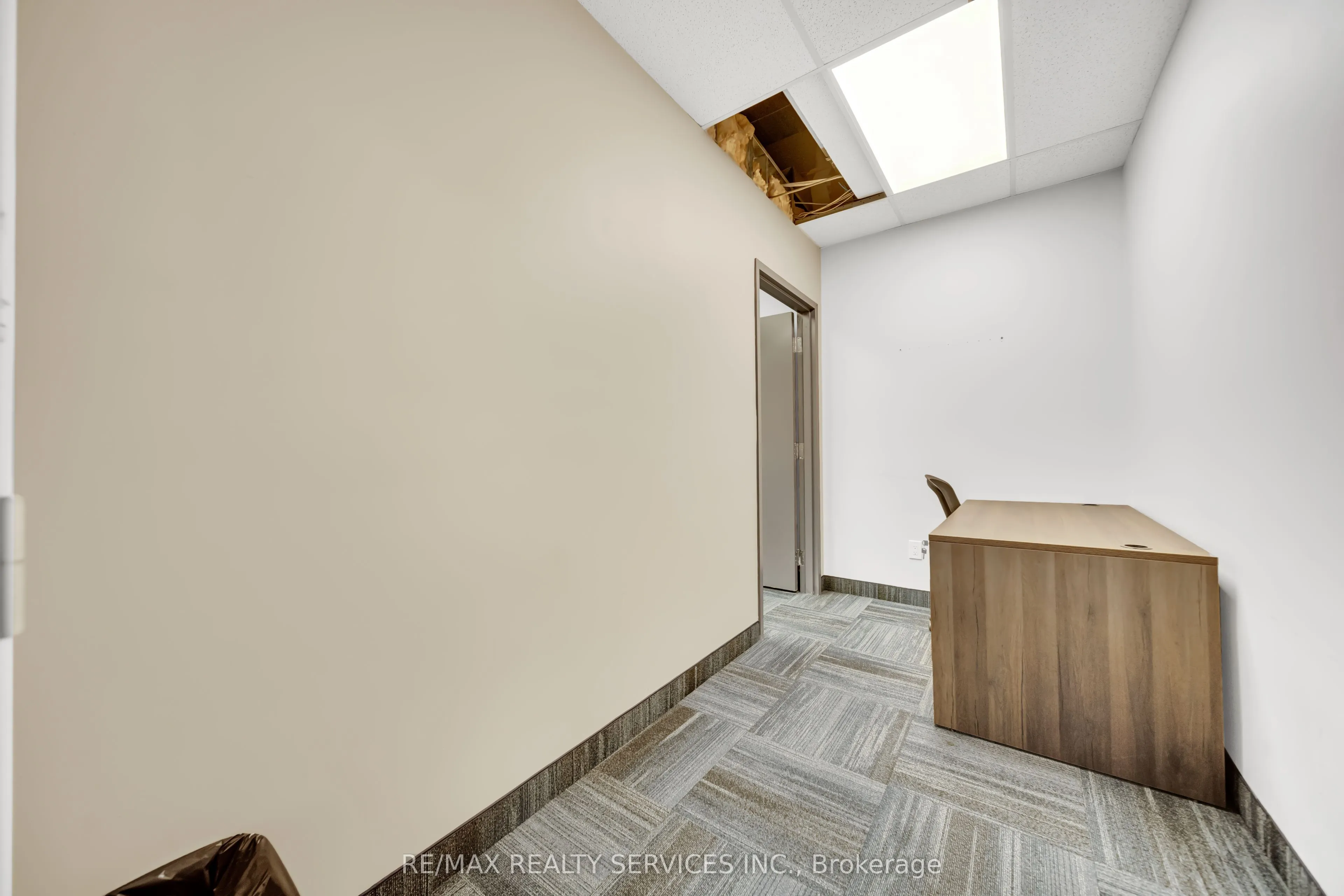 6660 Kennedy Road, #215