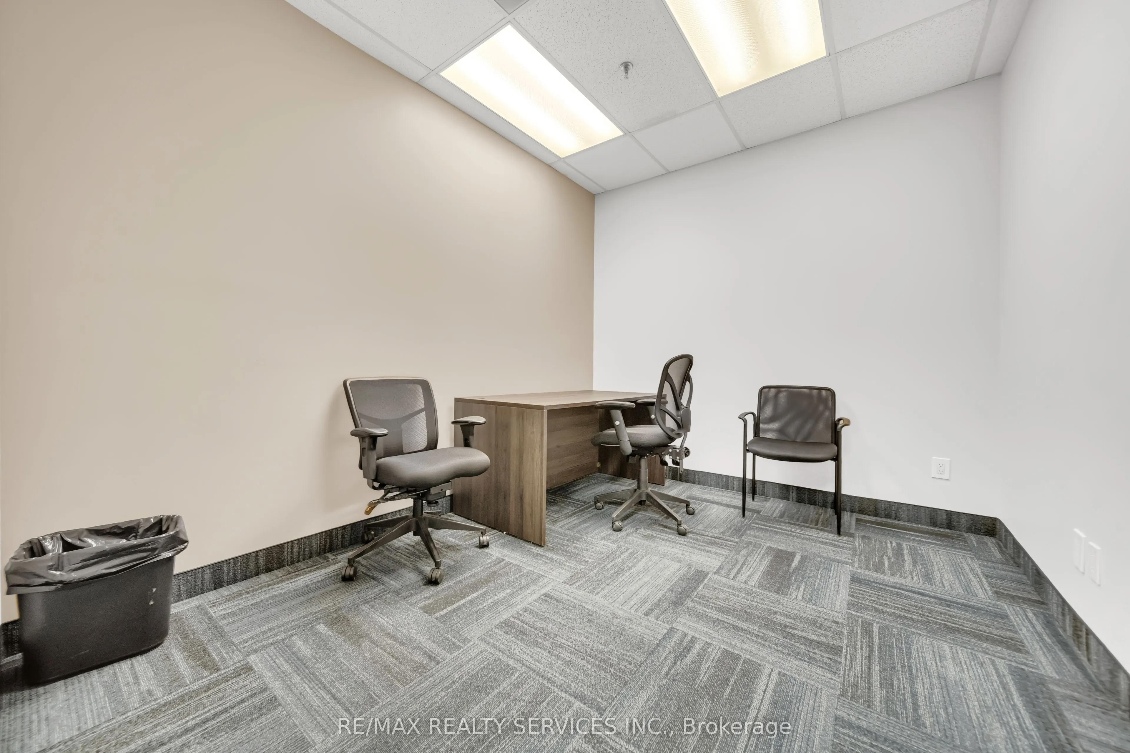 6660 Kennedy Road, #215