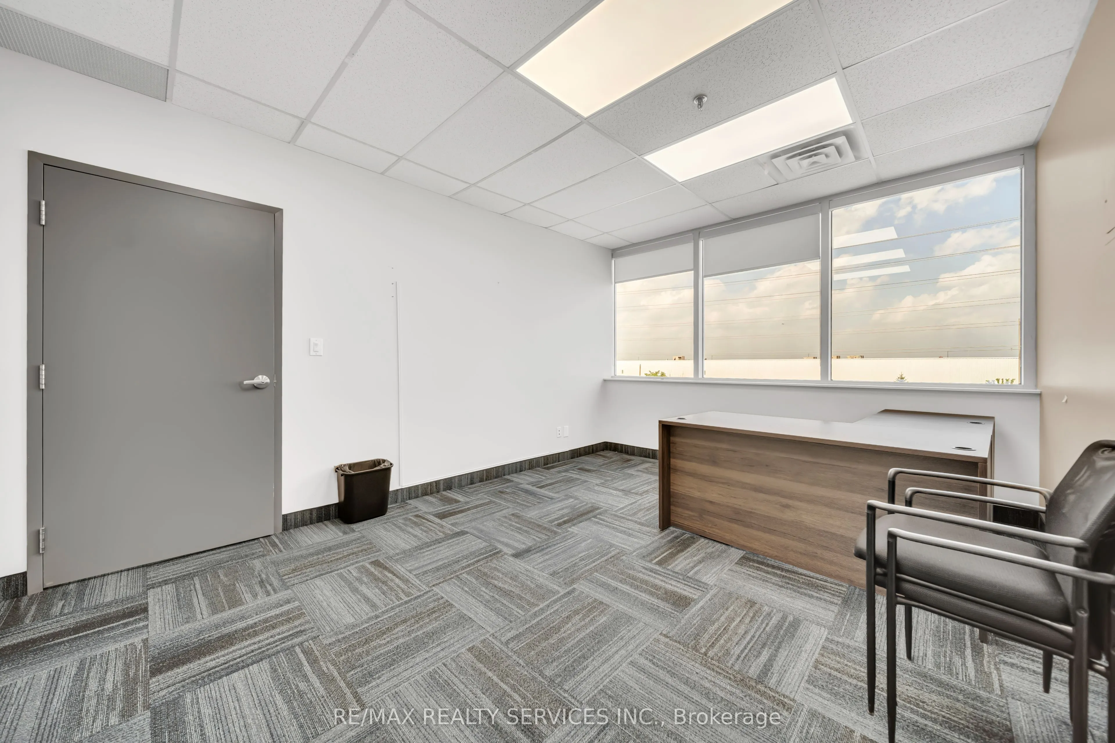 6660 Kennedy Road, #215