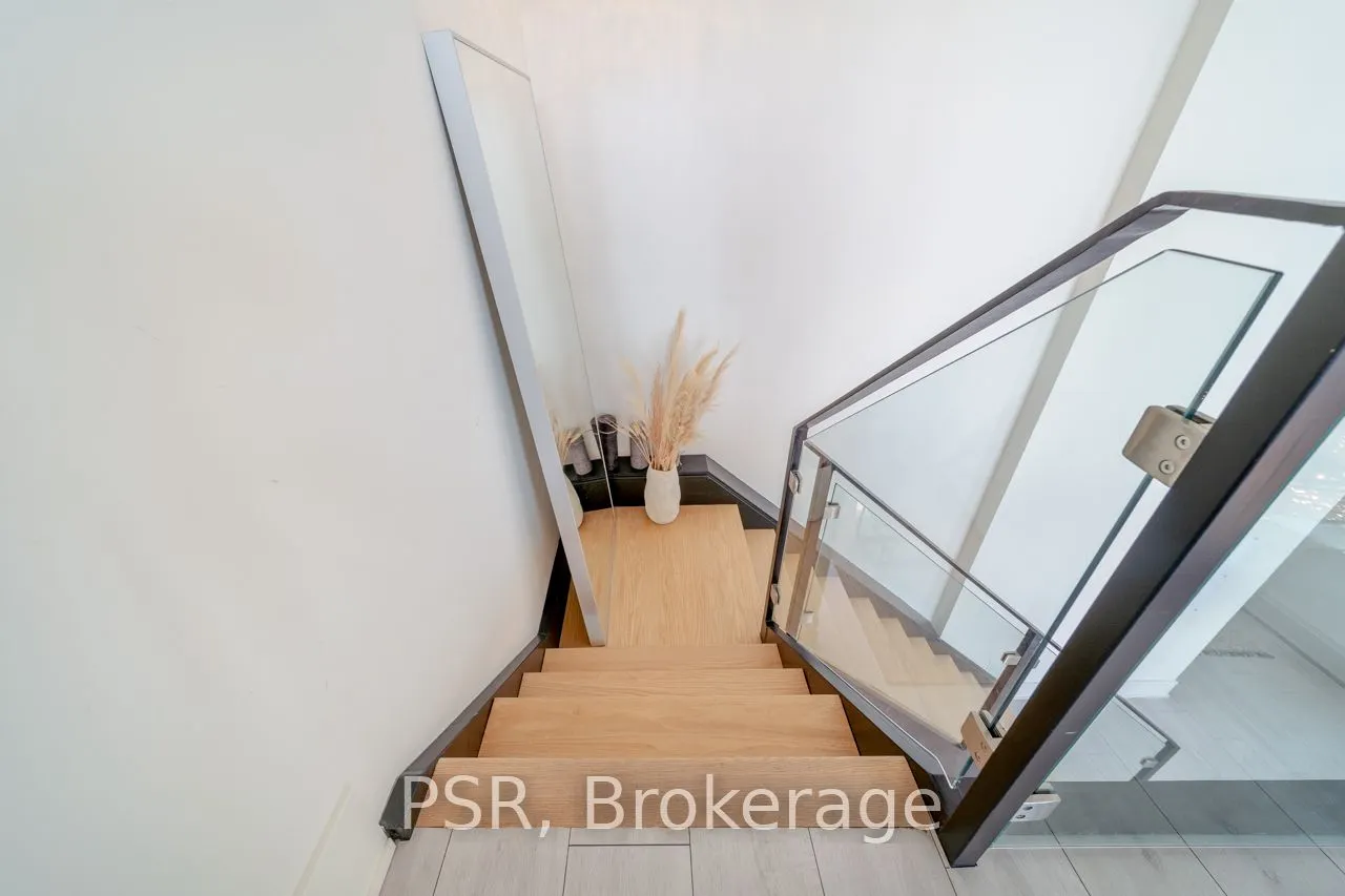 65 Yorkland Boulevard, #111