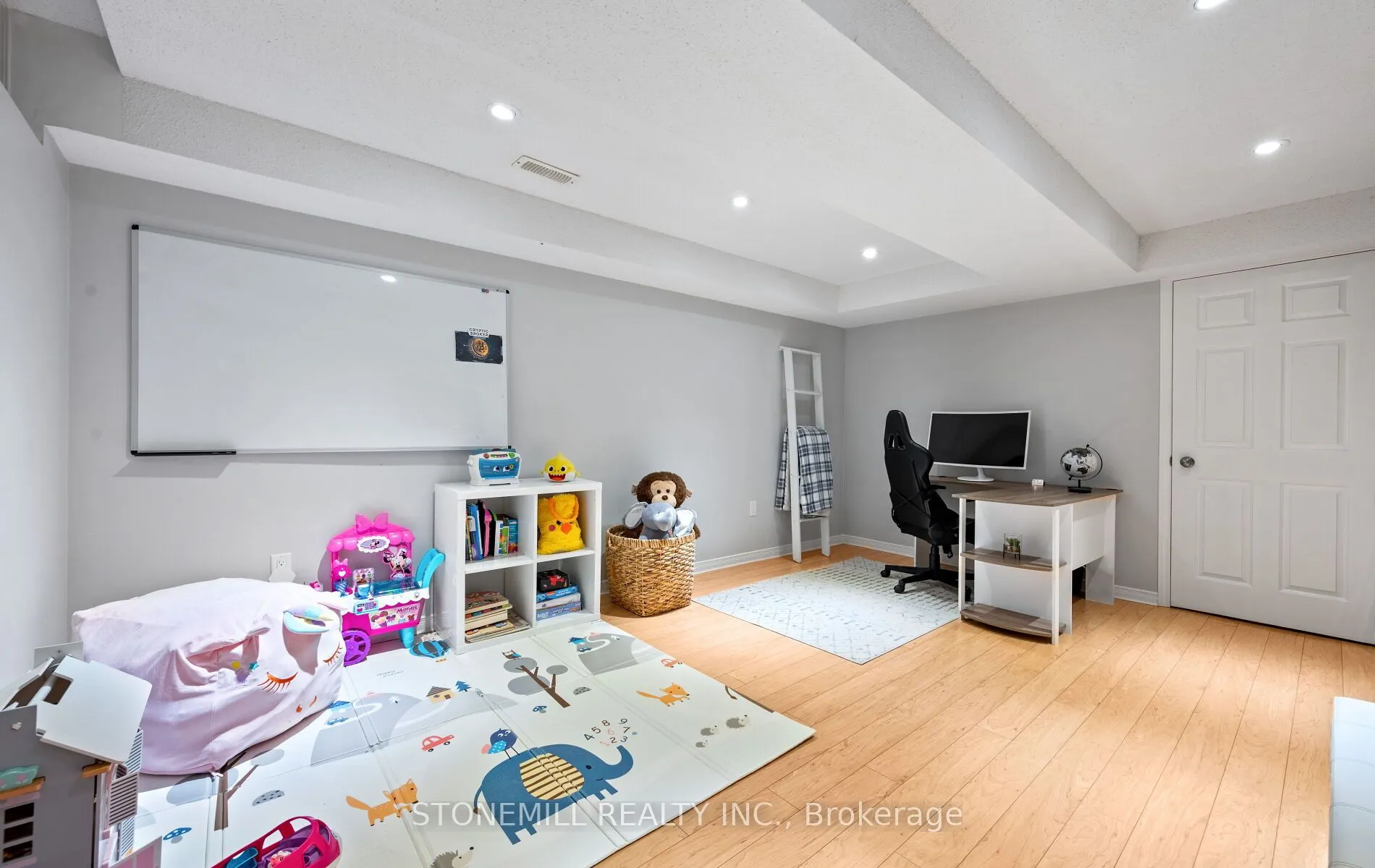 4200 Kilmer Drive, #12