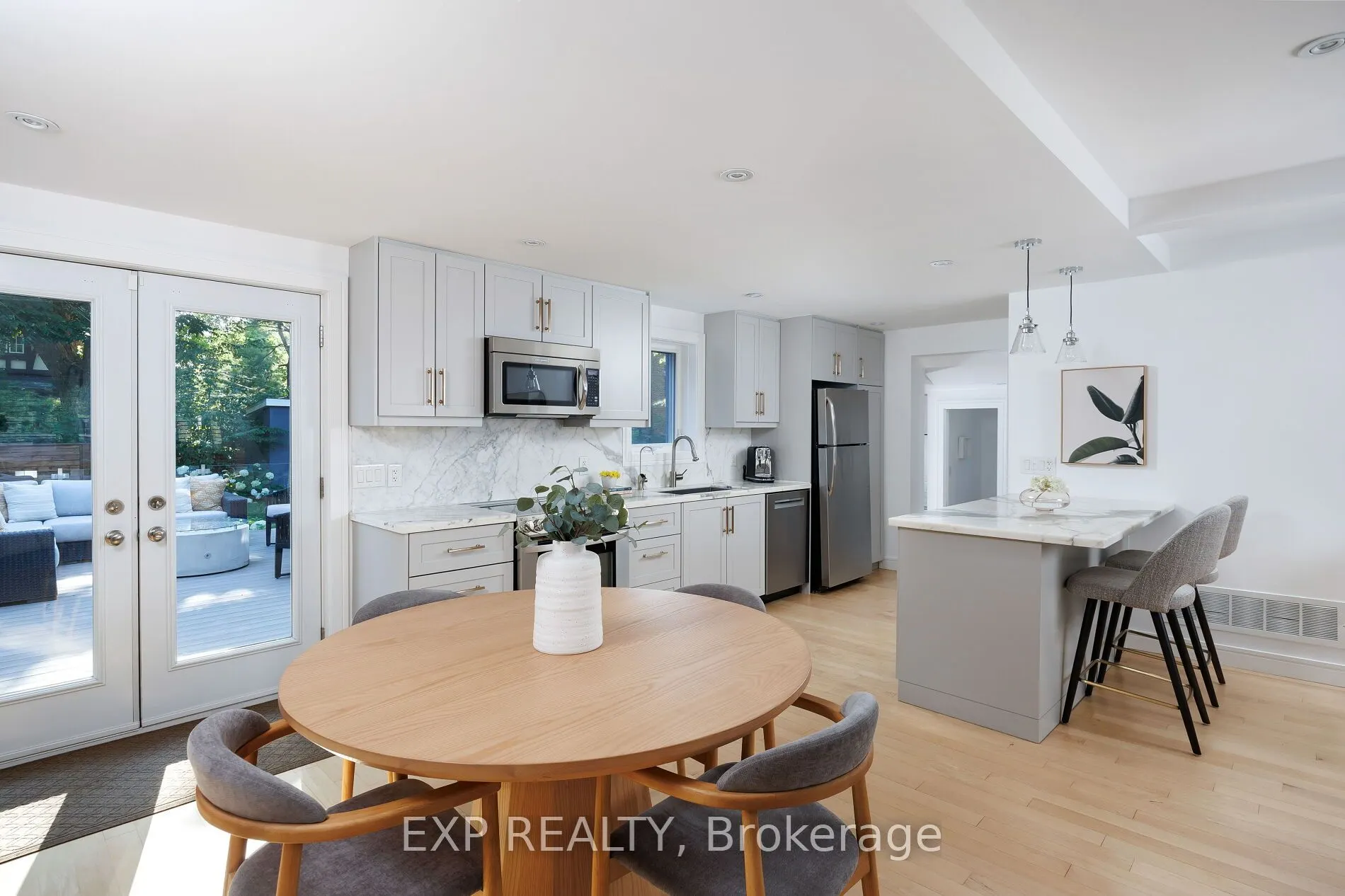 870 Royal York Road