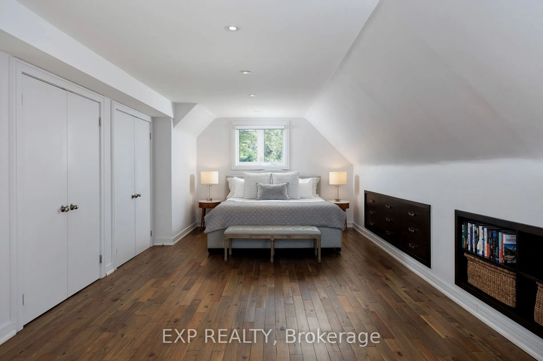 870 Royal York Road