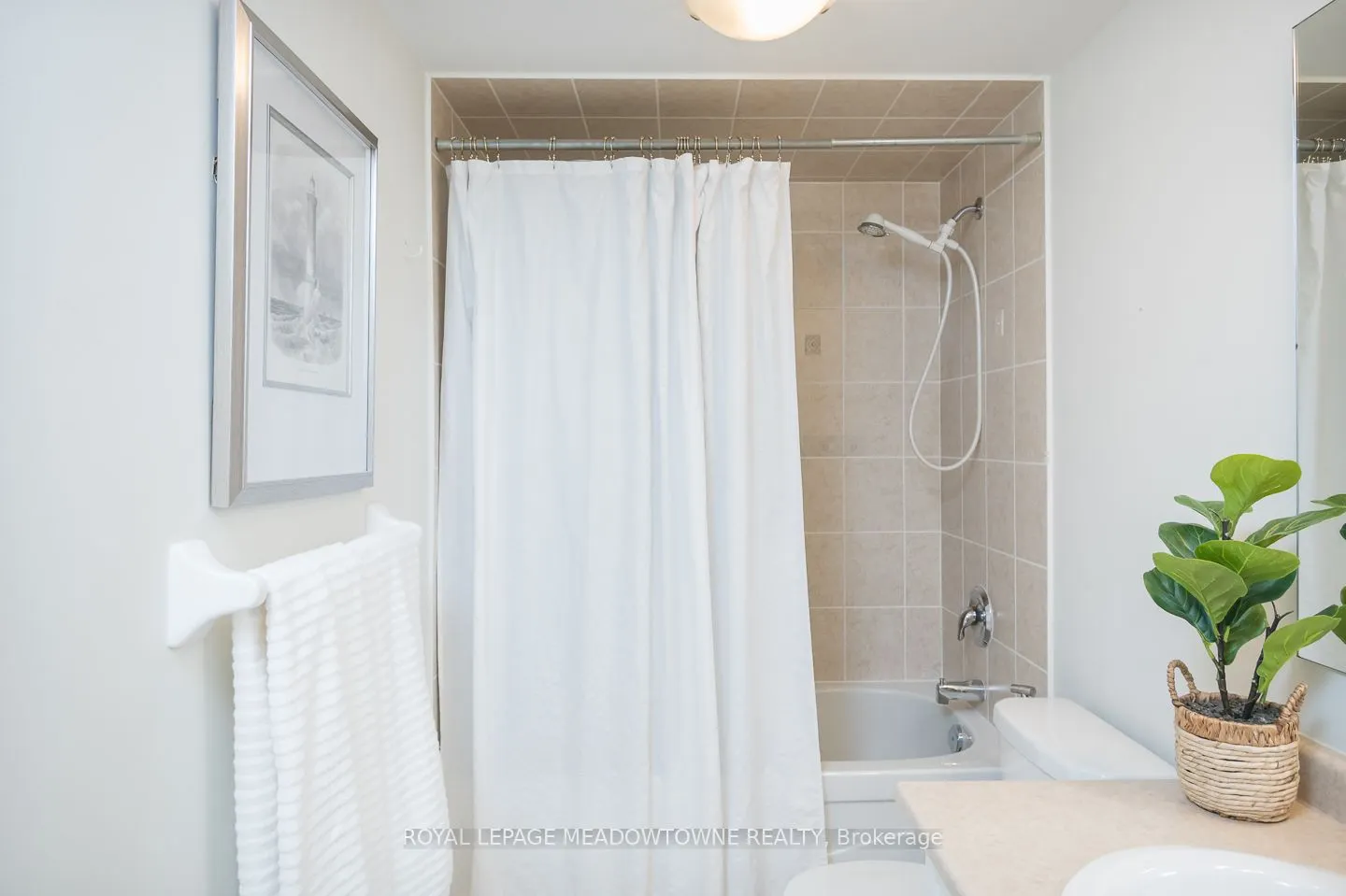 3355 Thomas Street, #10