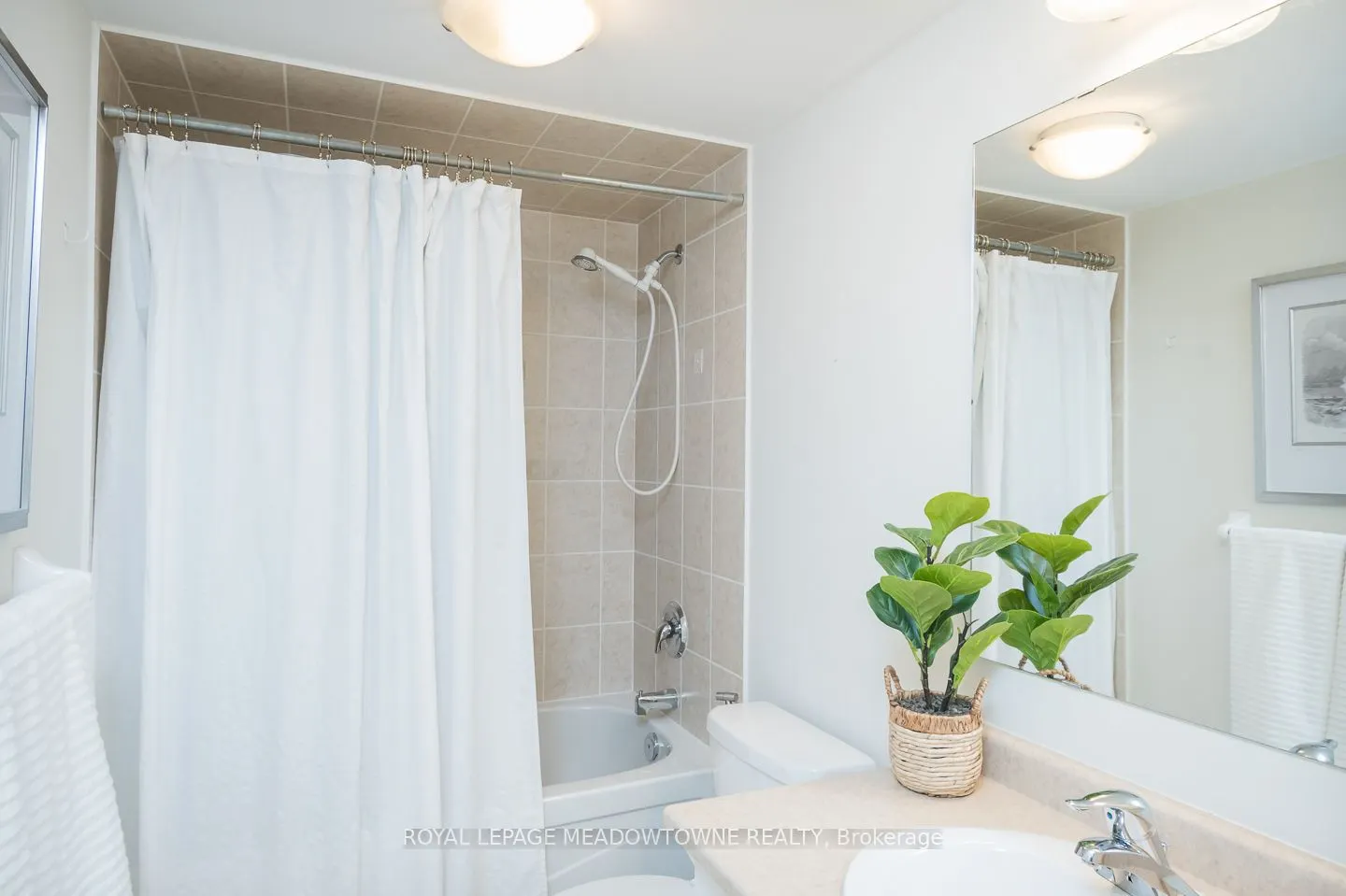 3355 Thomas Street, #10