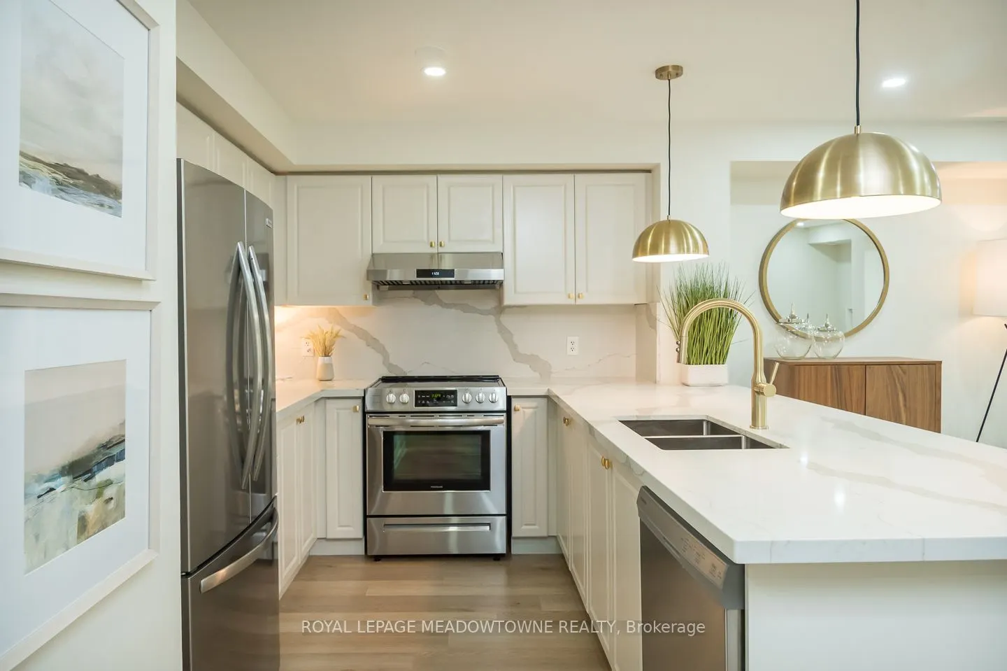 3355 Thomas Street, #10
