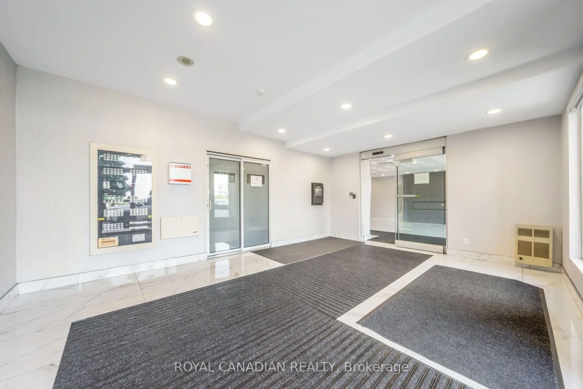 115 Hillcrest Avenue, #1904