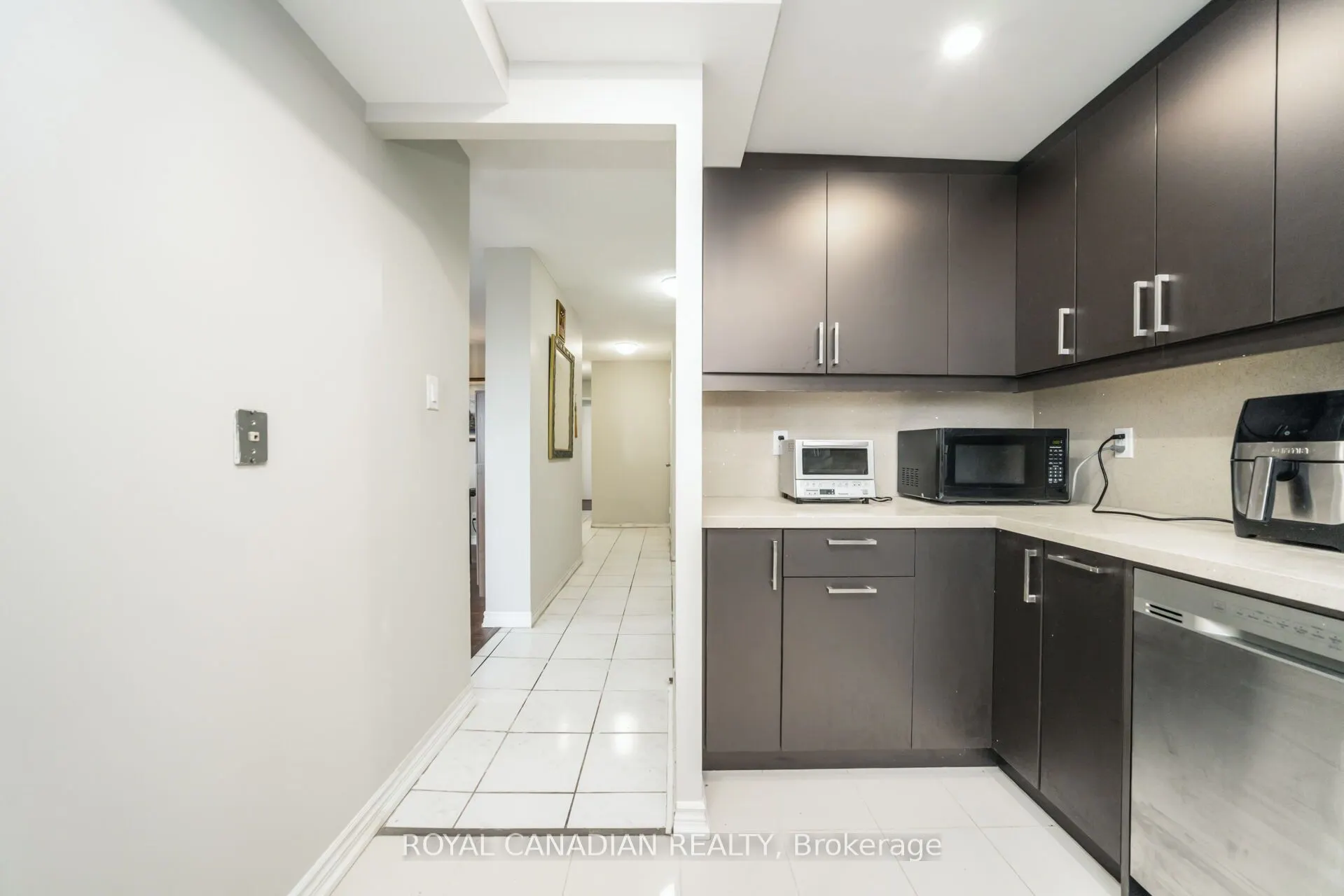 115 Hillcrest Avenue, #1904