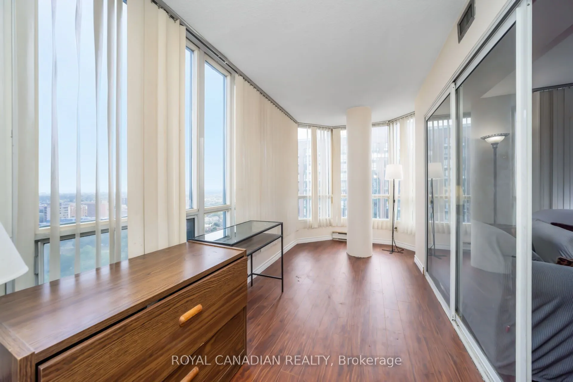 115 Hillcrest Avenue, #1904