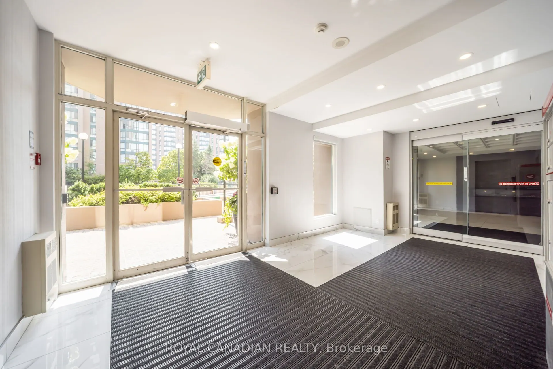 115 Hillcrest Avenue, #1904