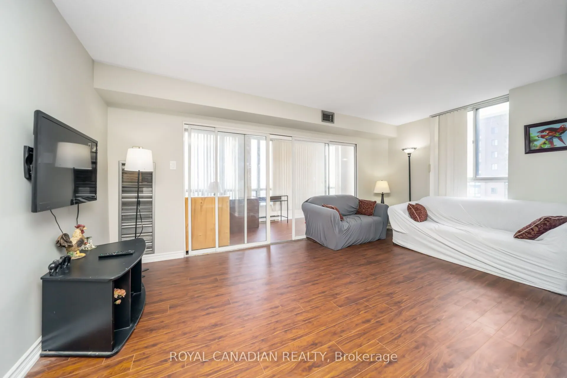 115 Hillcrest Avenue, #1904