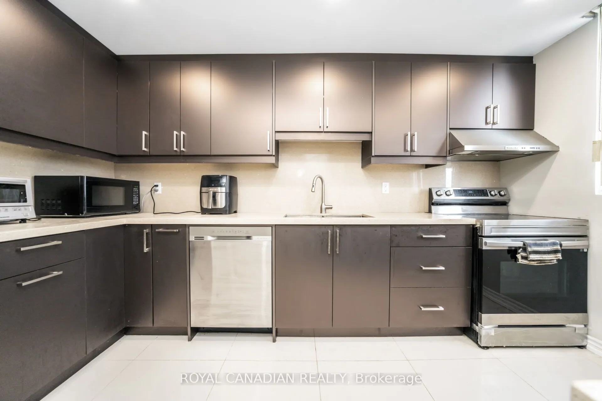 115 Hillcrest Avenue, #1904
