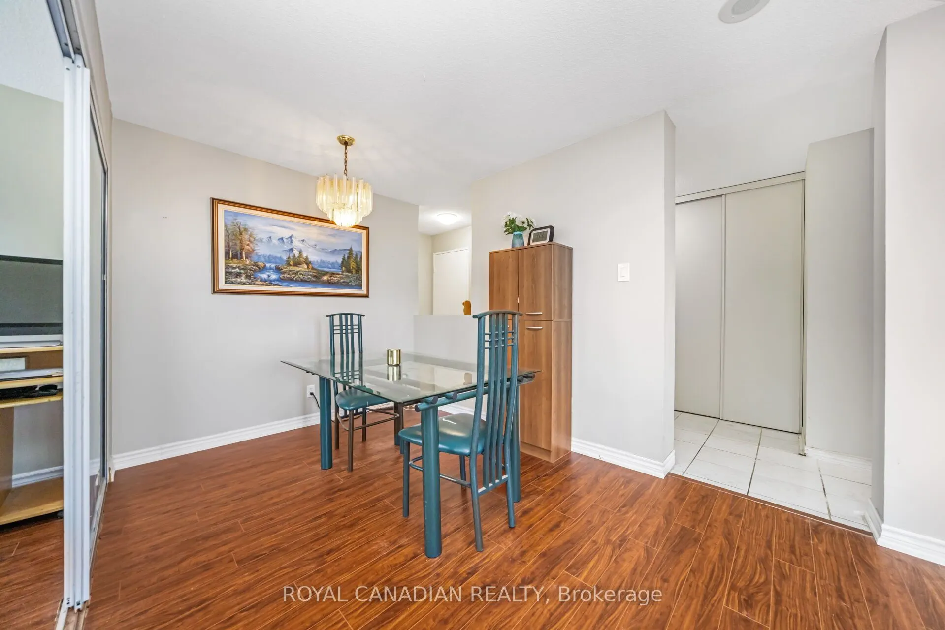 115 Hillcrest Avenue, #1904