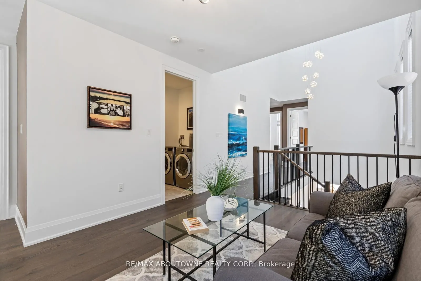 1467 Everest Crescent