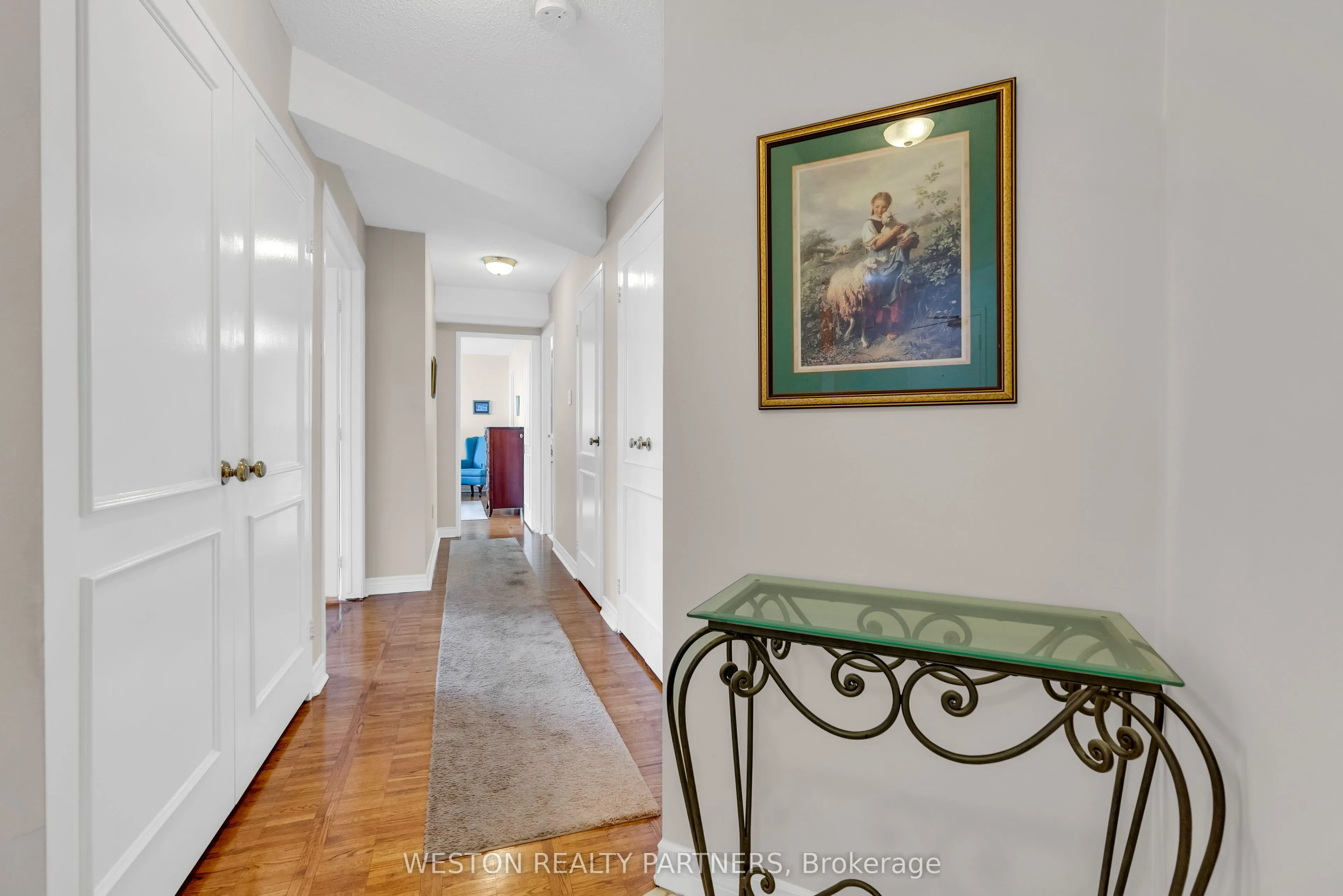3650 Kaneff Crescent, #1104