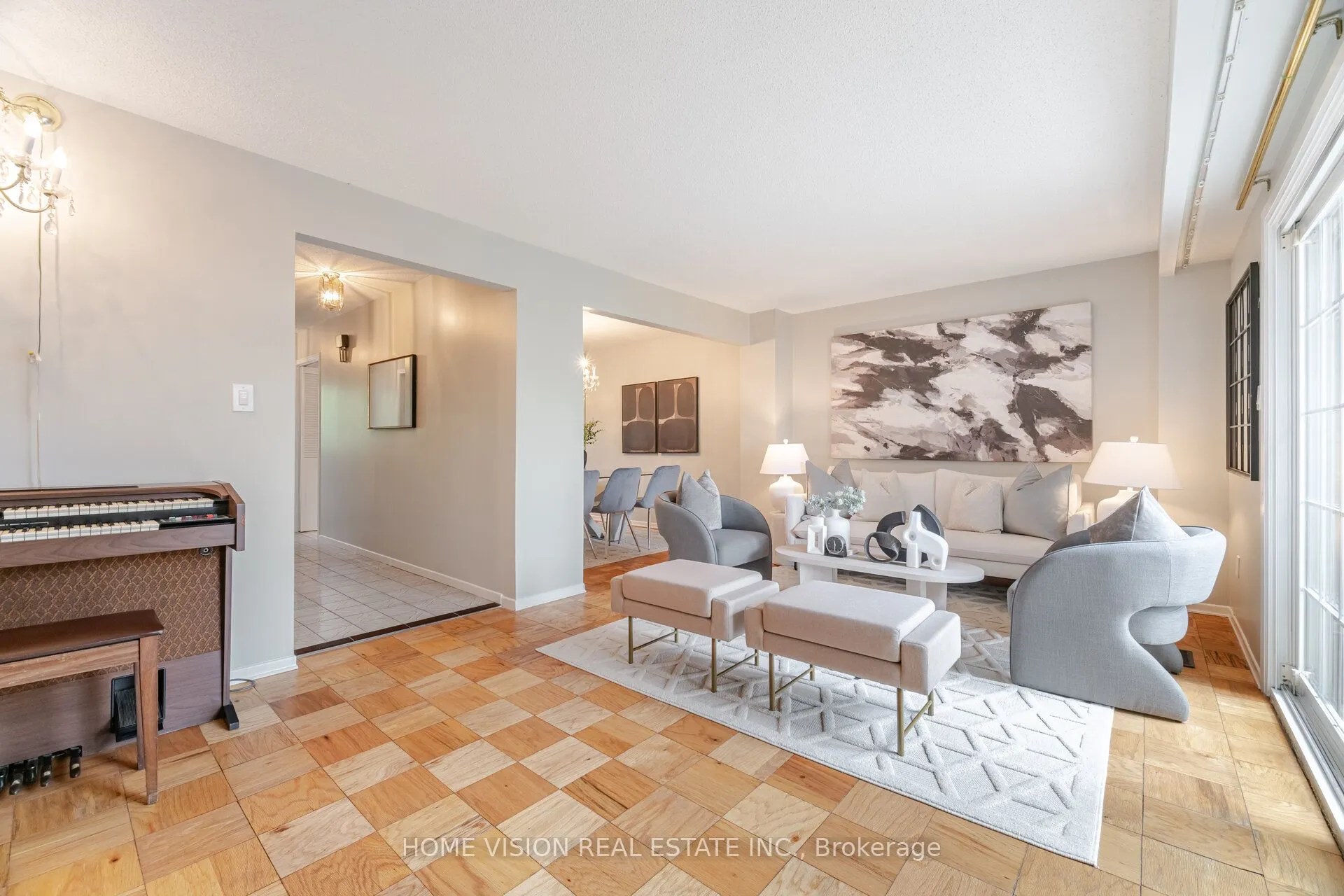 3175 Kirwin Avenue, #47