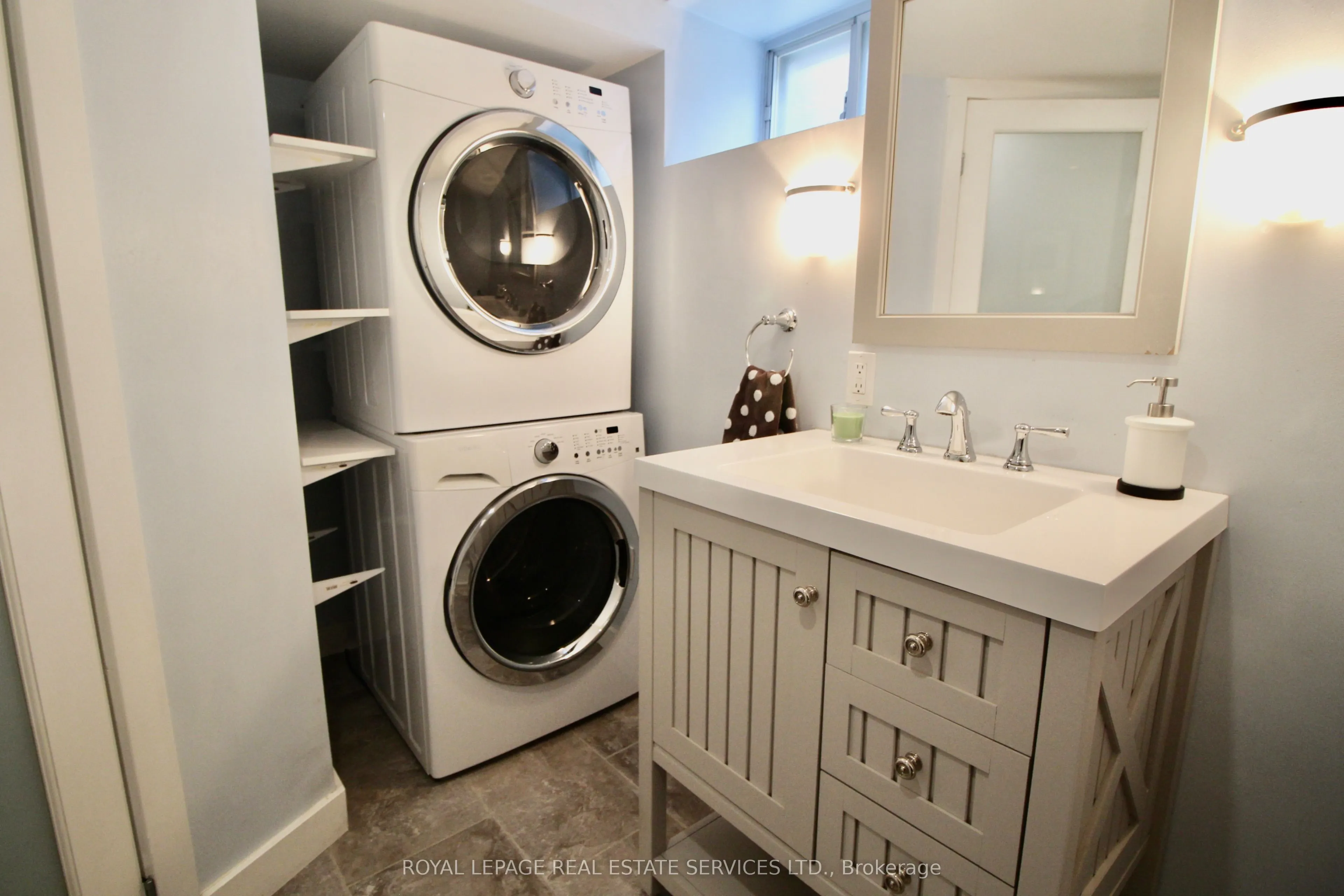 170 Fairview Avenue, #Lower
