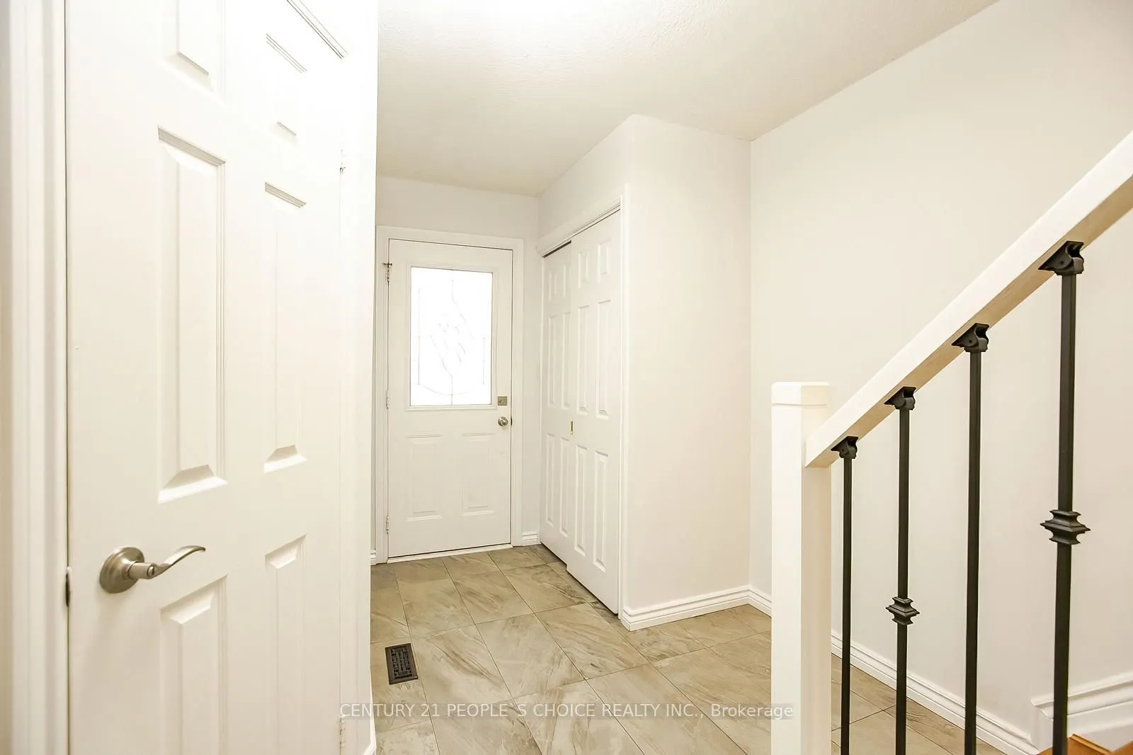 240 Simmons Boulevard