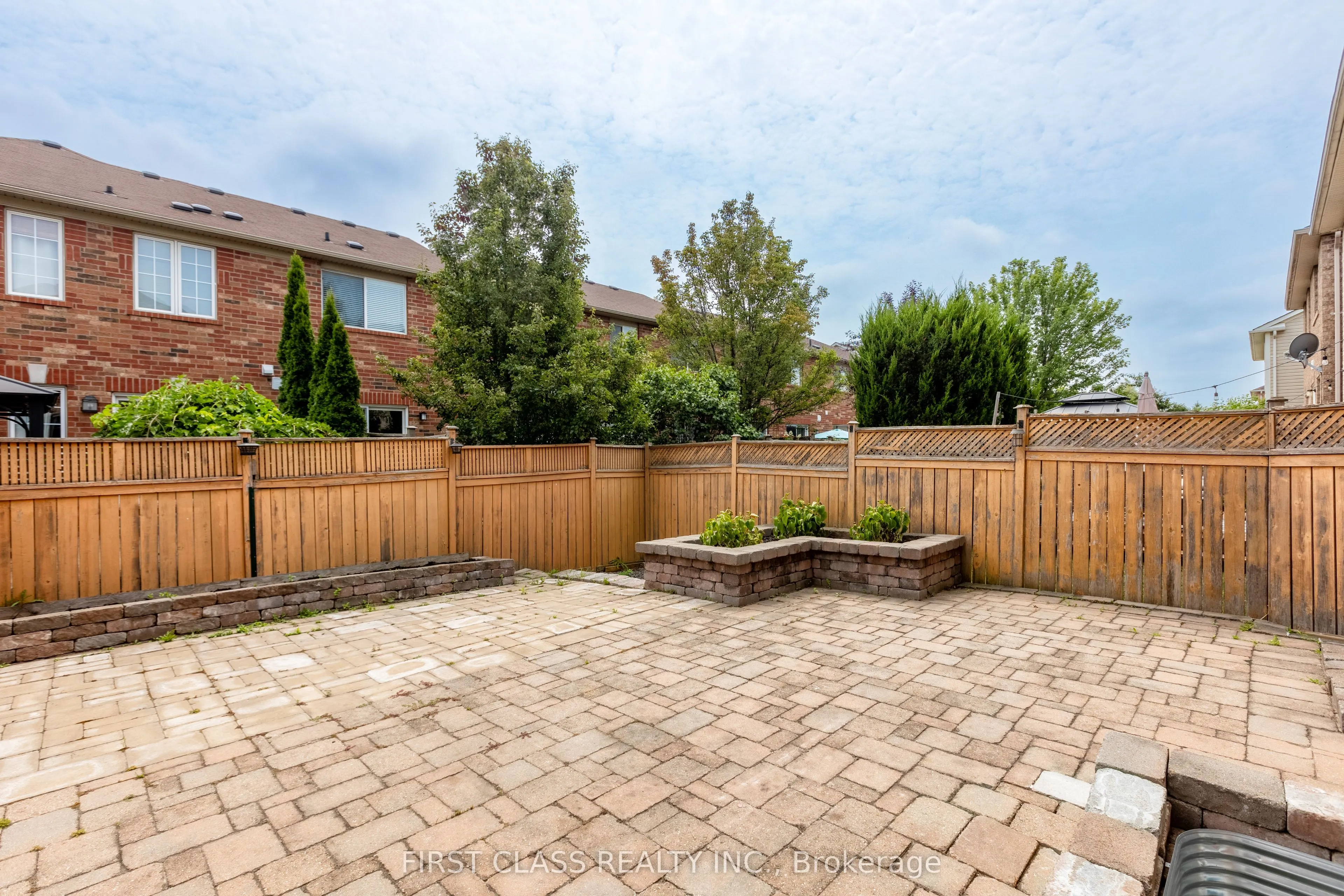 802 Yates Drive