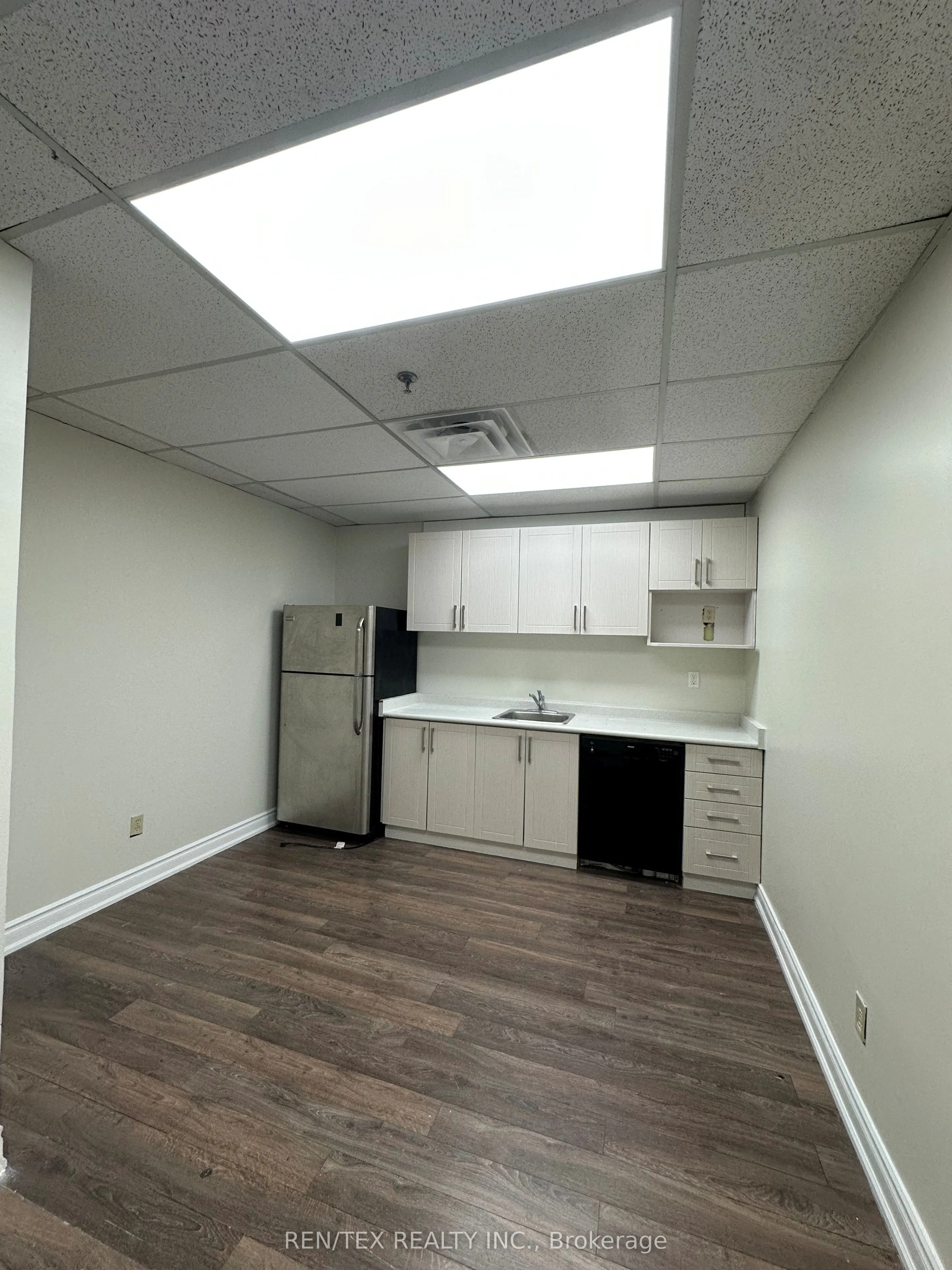 86 Guided Court, #202