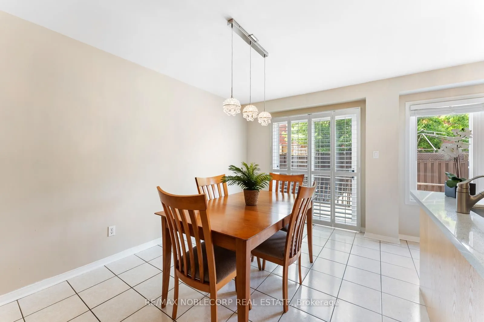 44 Hanton Crescent