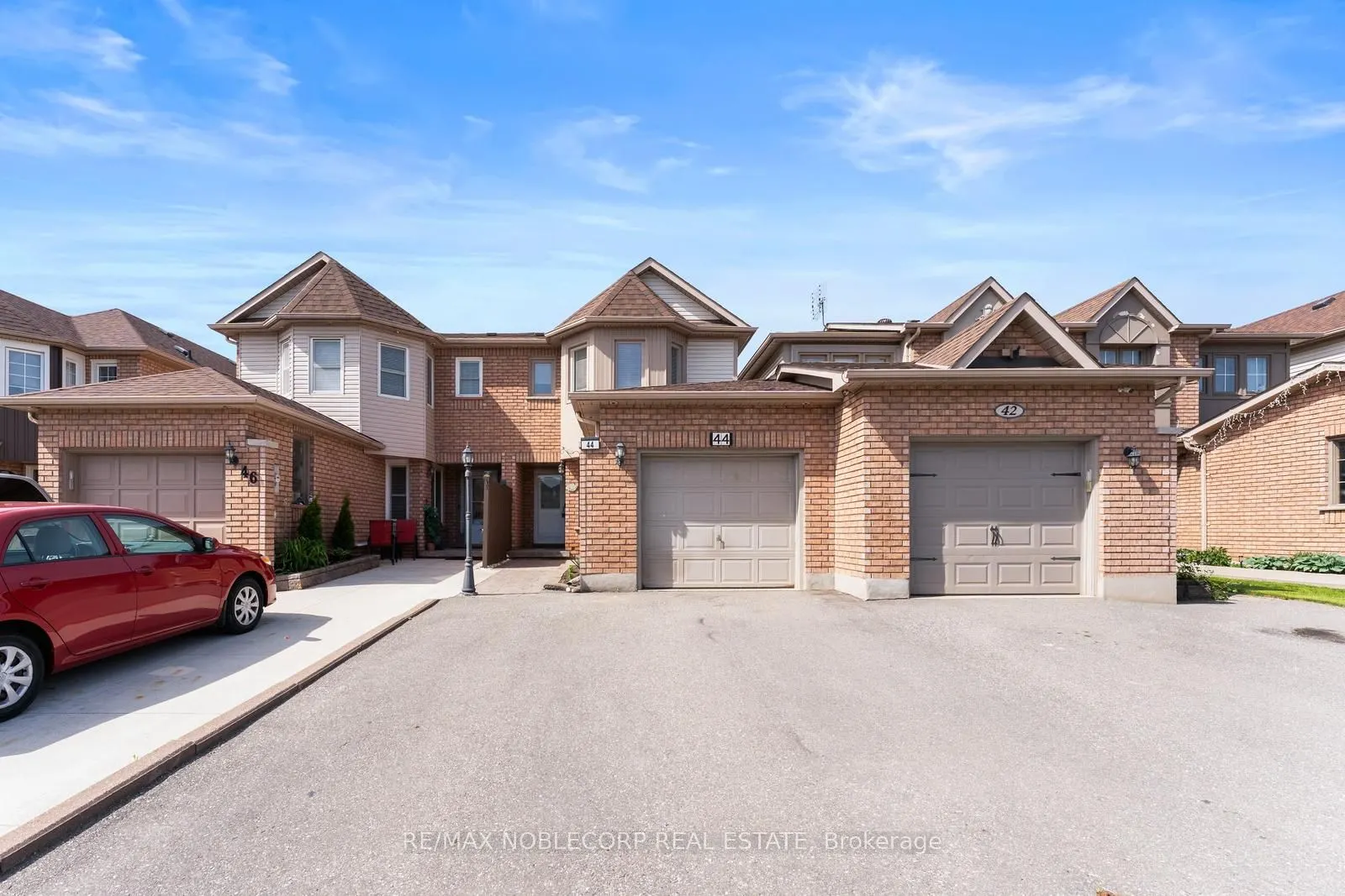 44 Hanton Crescent