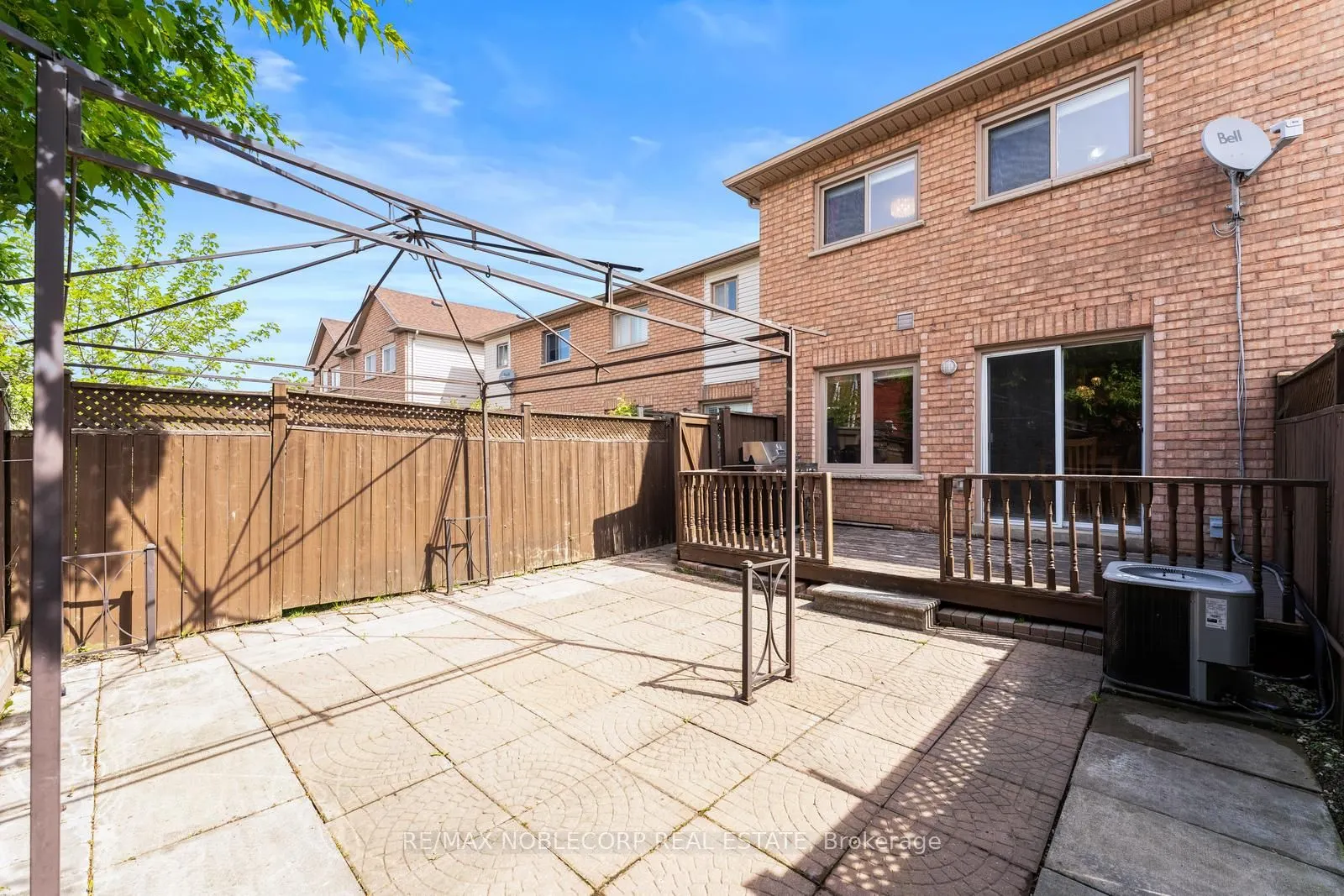 44 Hanton Crescent