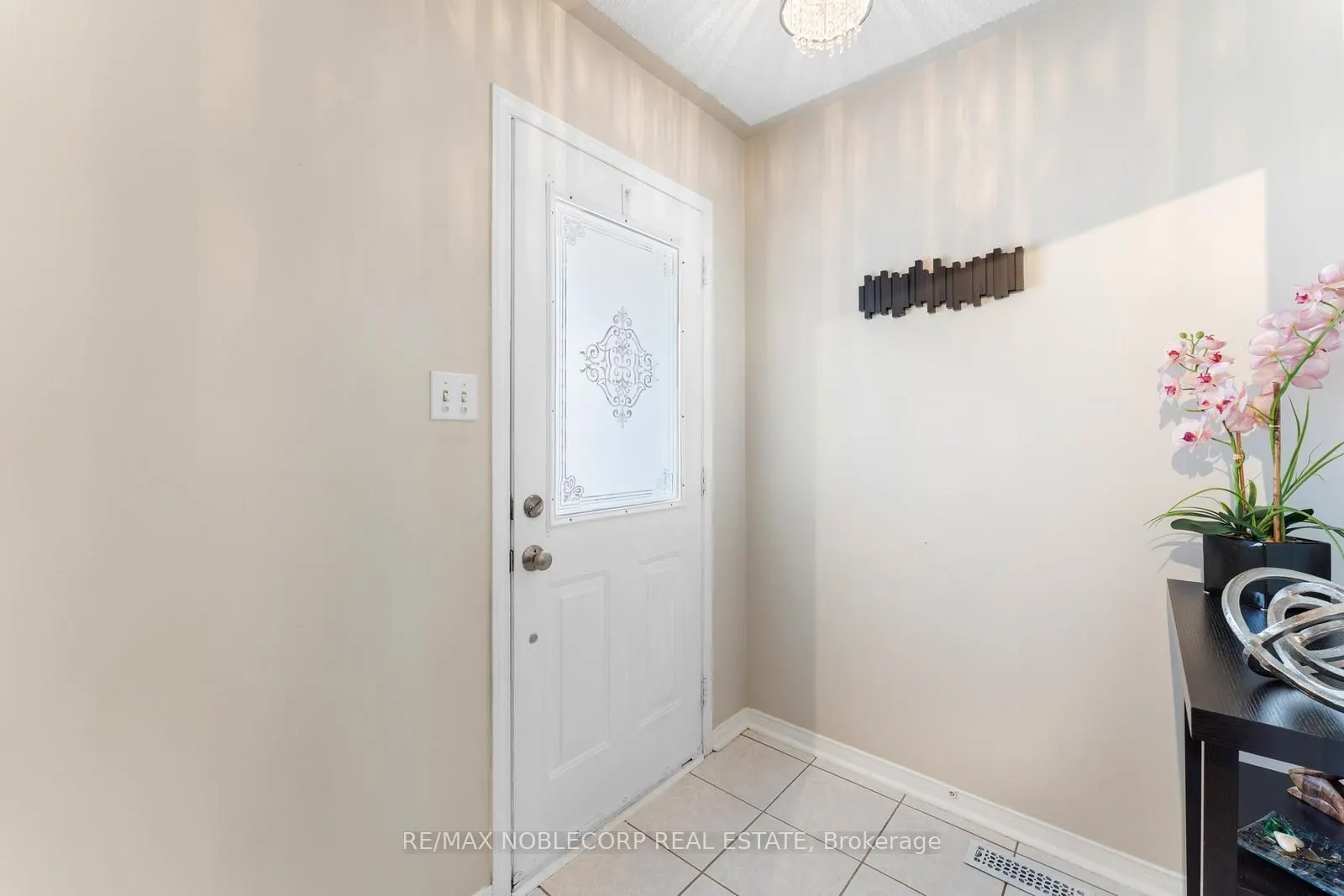 44 Hanton Crescent