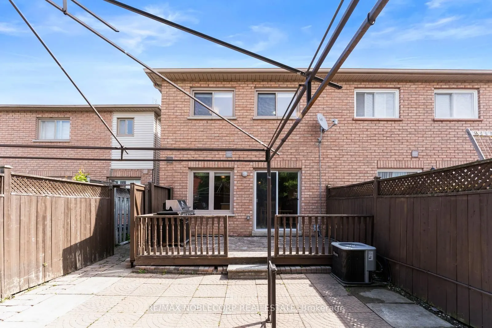 44 Hanton Crescent