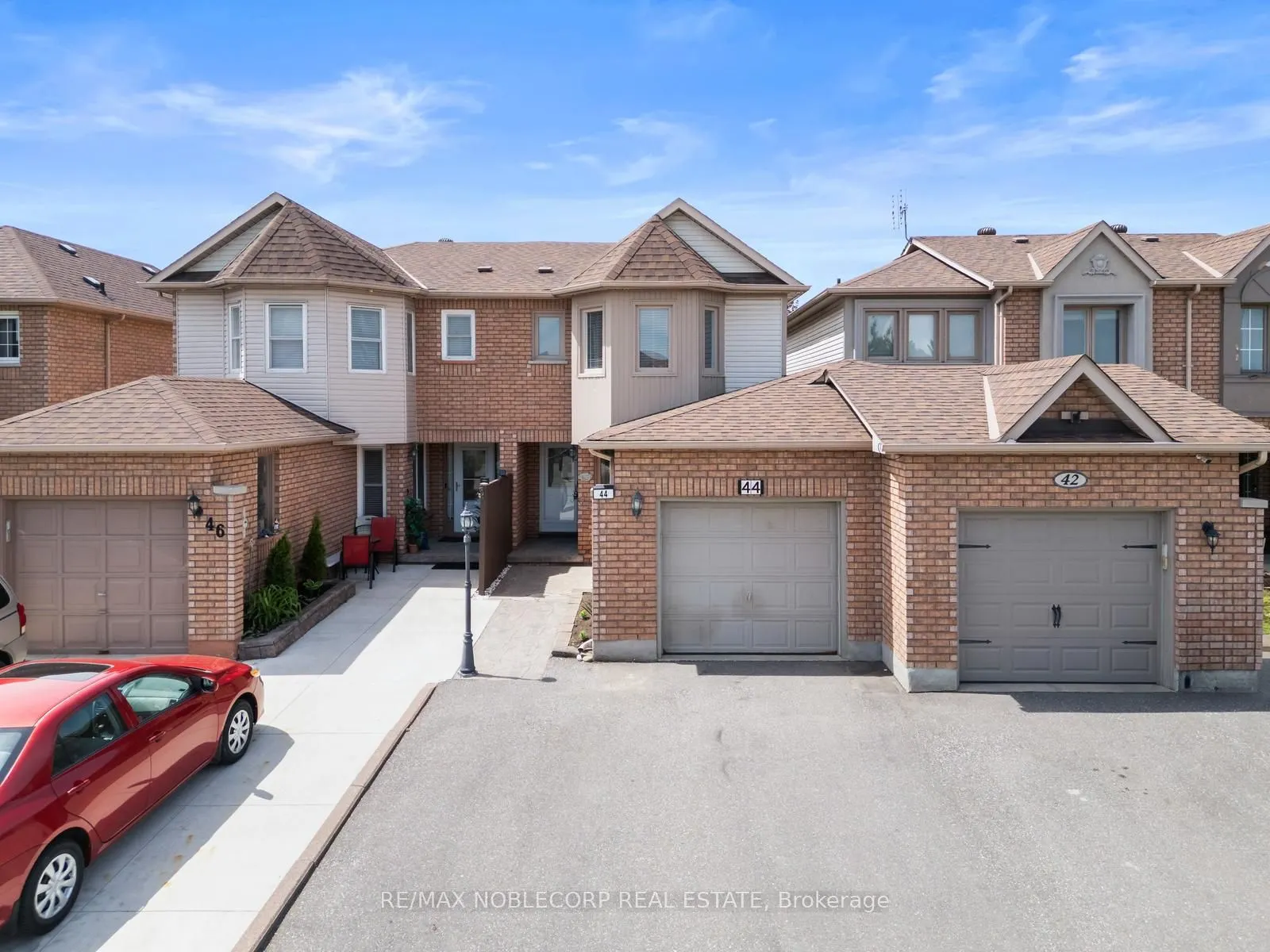 44 Hanton Crescent