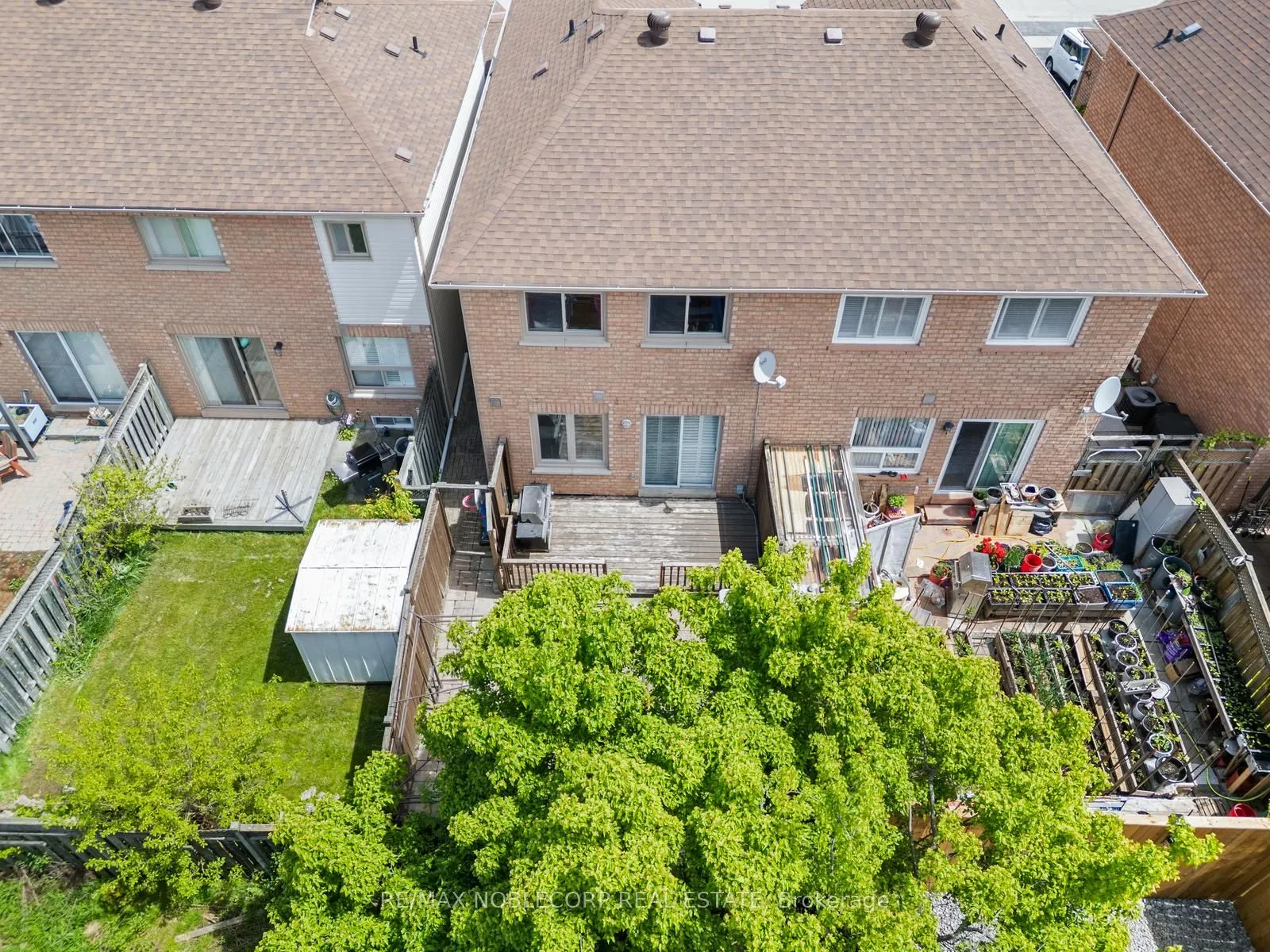44 Hanton Crescent