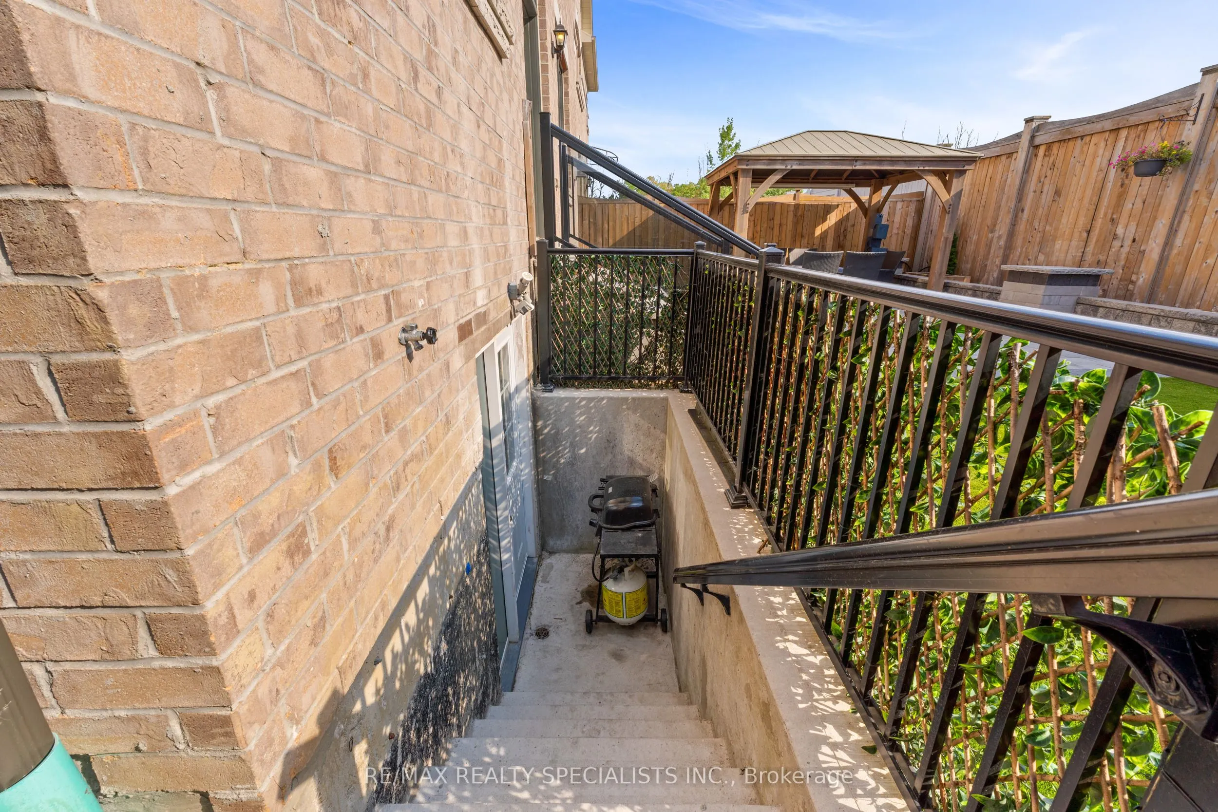 148 Morra Avenue