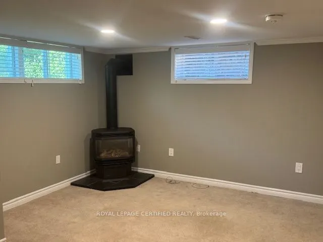 6 Prince Charles Drive, #Lower