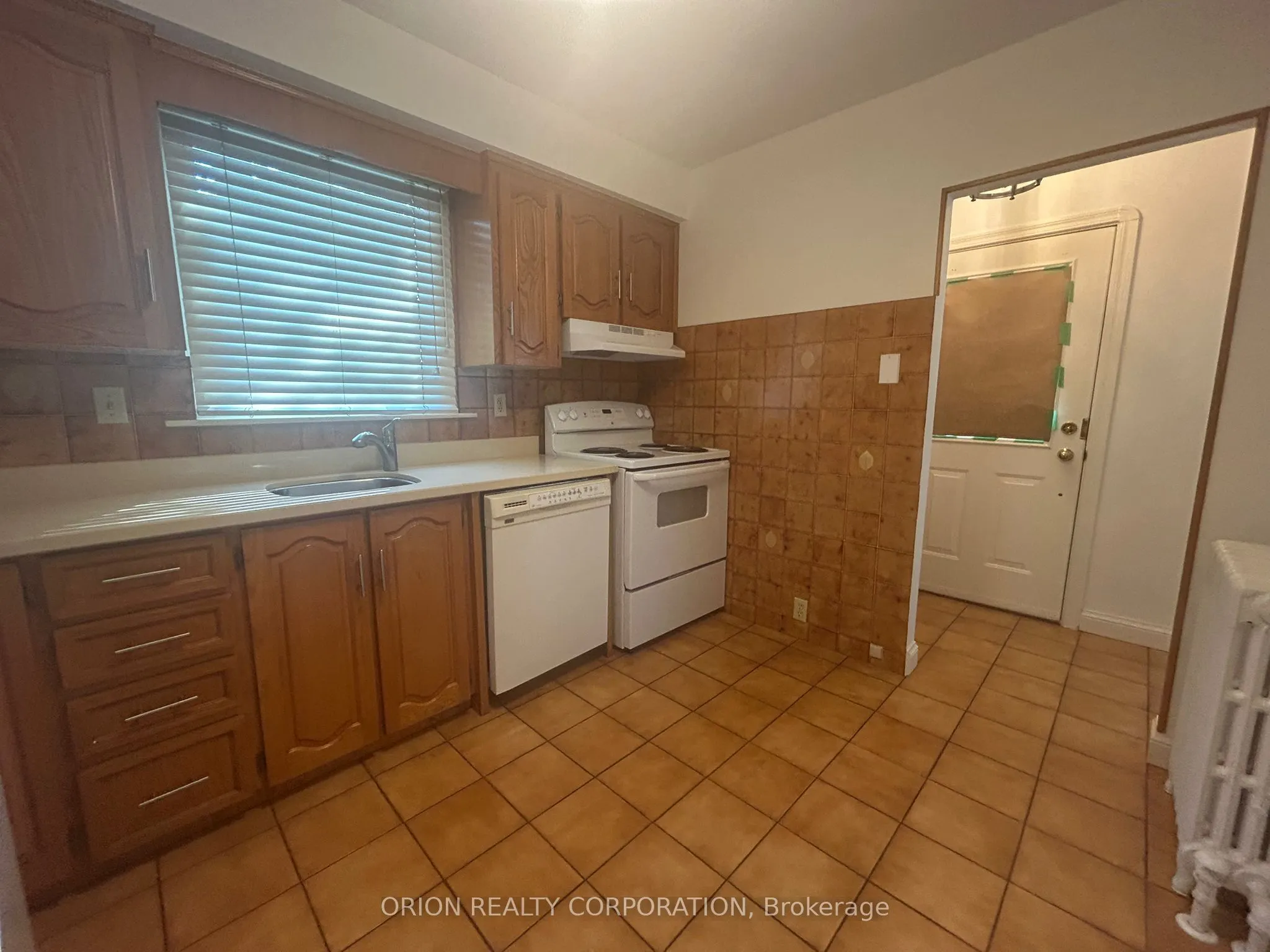 258 Viewmount Avenue
