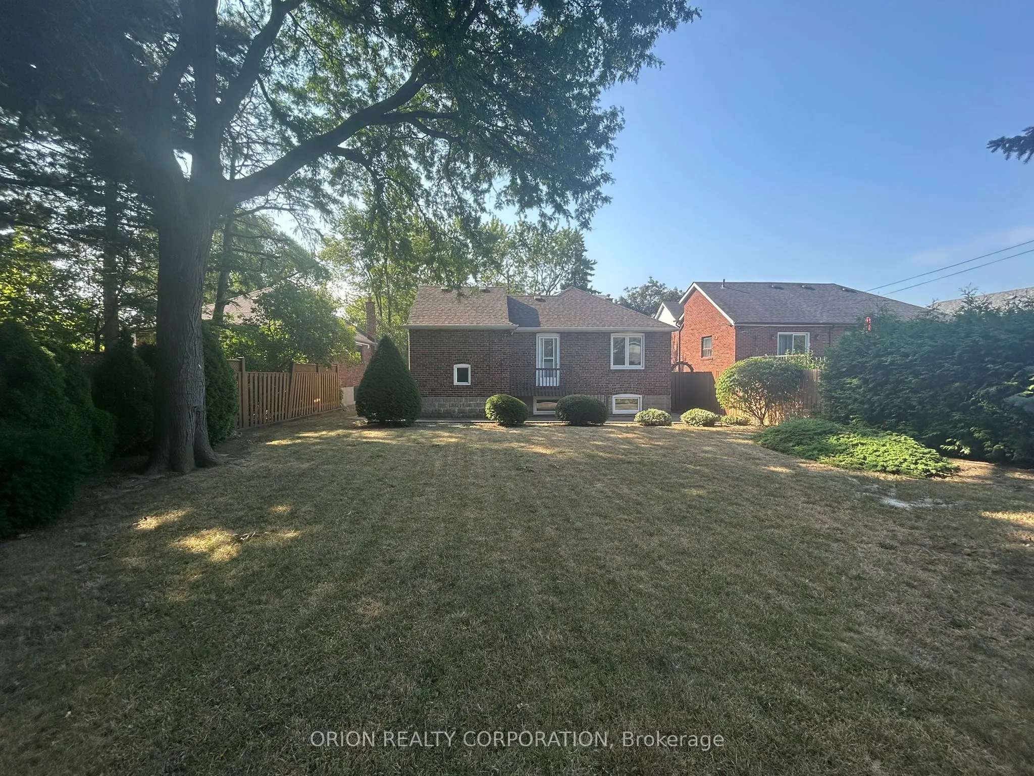 258 Viewmount Avenue